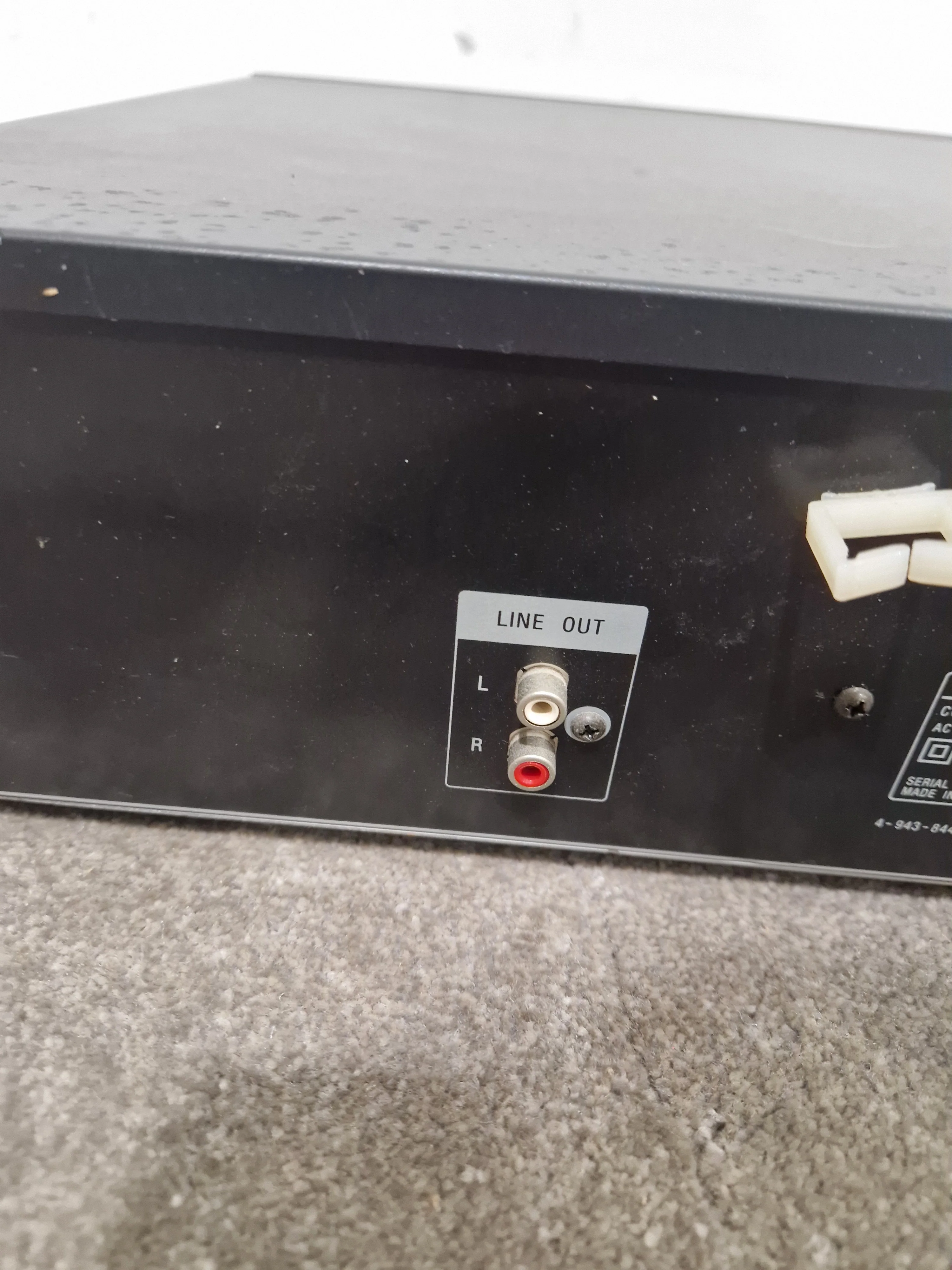 Sony CDP-C313M – CD Changer - Spares or Repair - Image 12