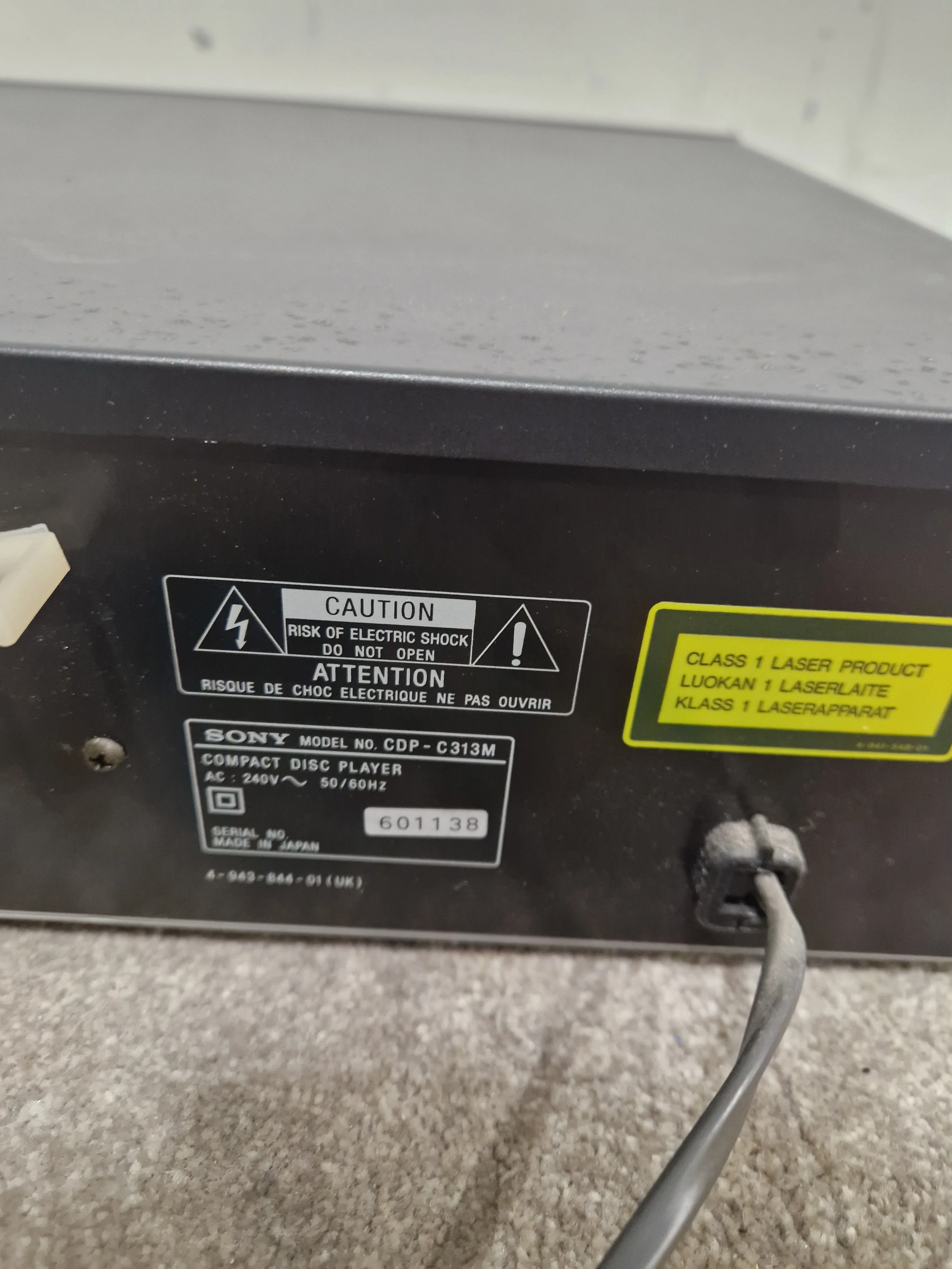 Sony CDP-C313M – CD Changer - Spares or Repair - Image 4