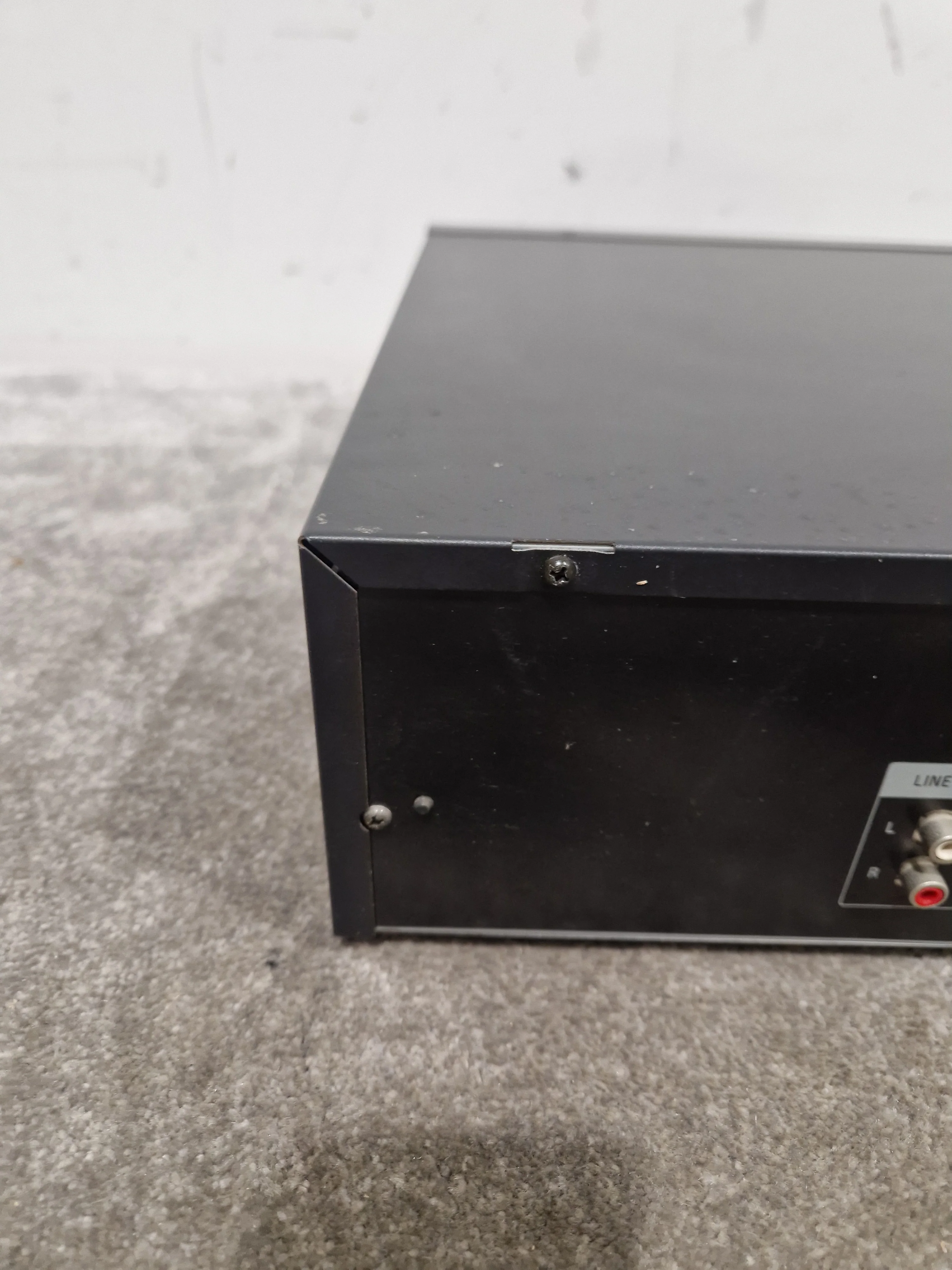 Sony CDP-C313M – CD Changer - Spares or Repair - Image 5