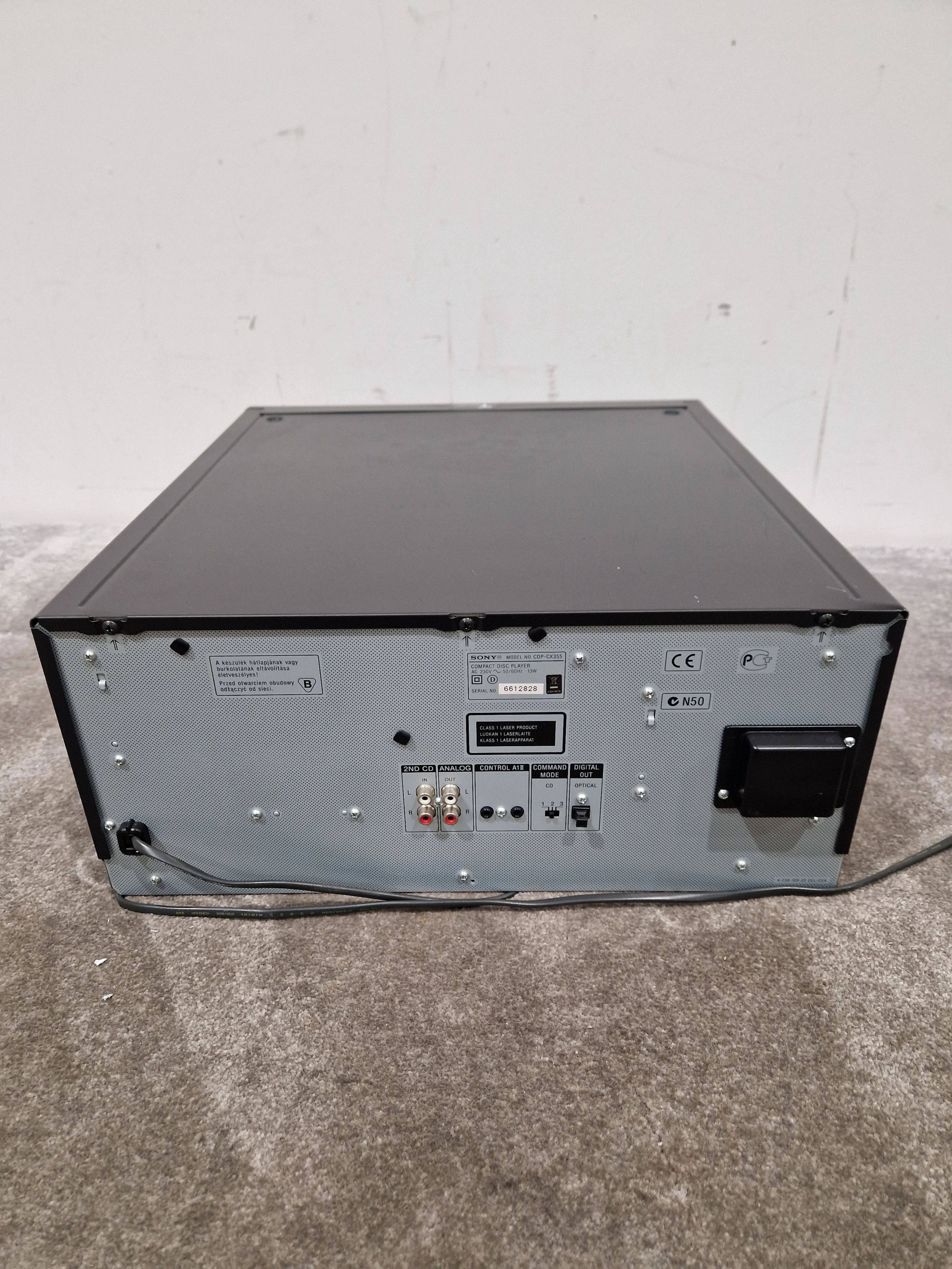 Sony CDP-CX355 - 300-Disc CD Changer - Spares or Repair w/ Power Supply & Remote - Image 10