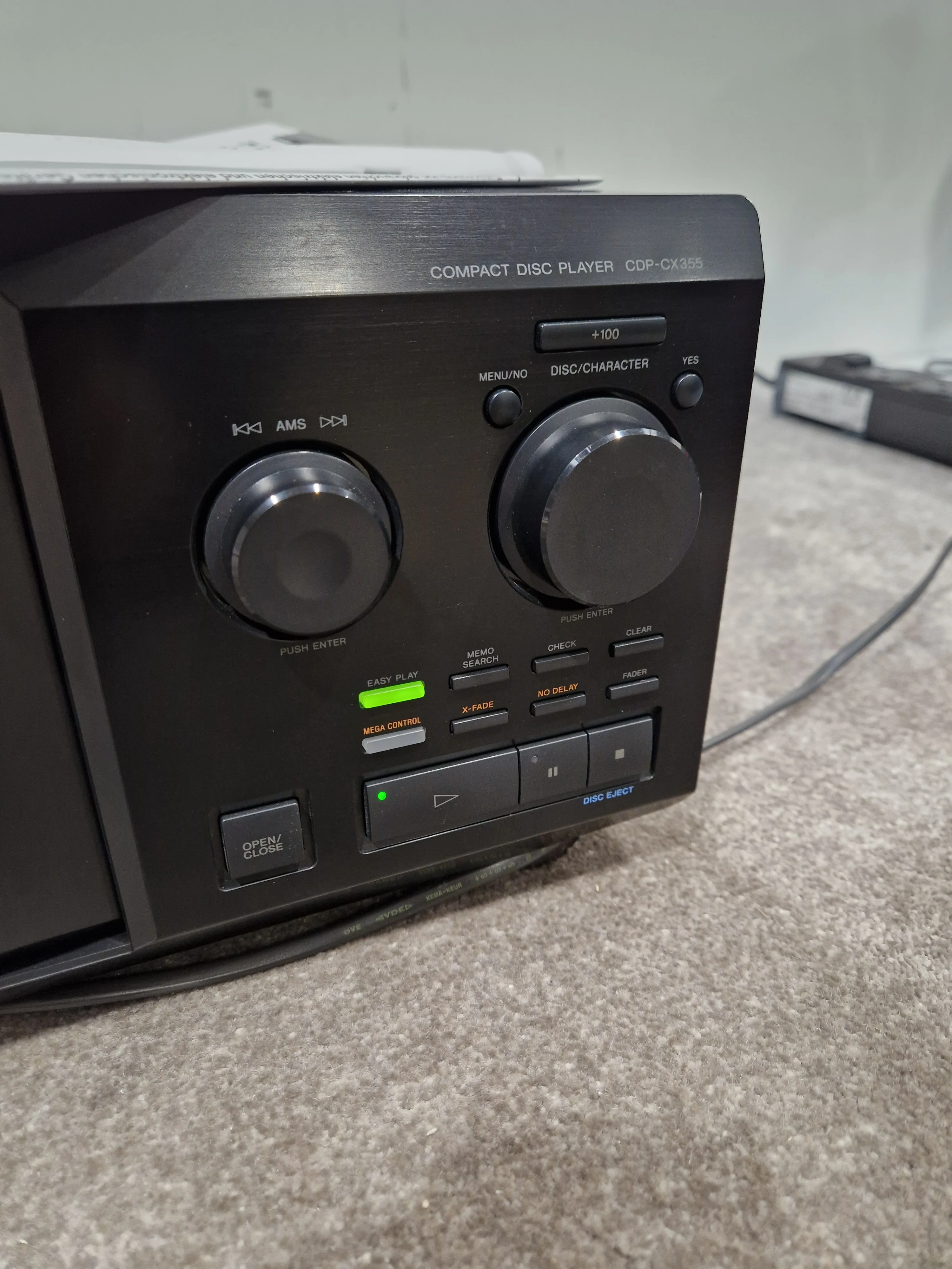 Sony CDP-CX355 - 300-Disc CD Changer - Spares or Repair w/ Power Supply & Remote - Image 5