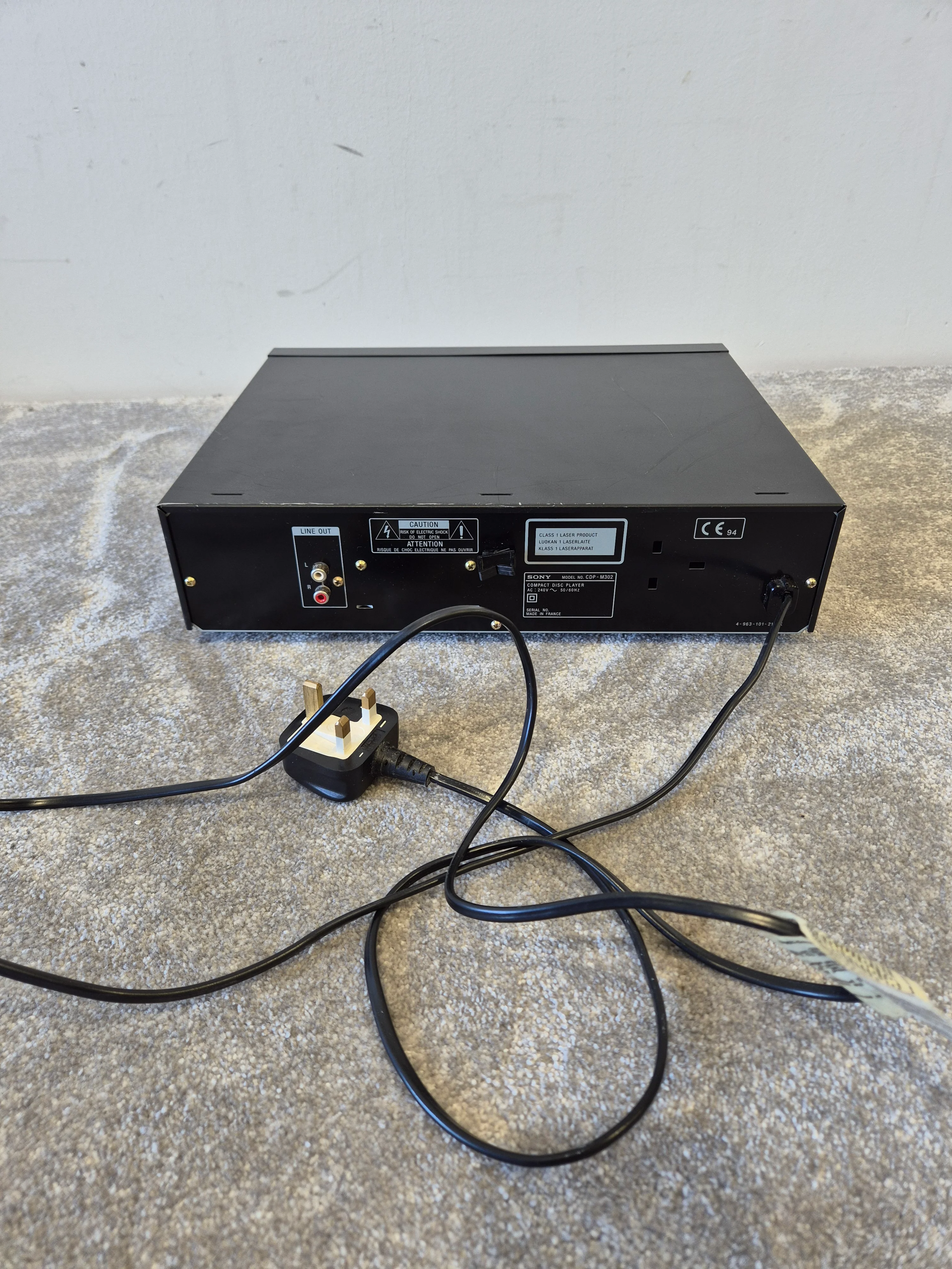 Sony CDP M302 - Compact Disc Player (Spares or Repairs) - Image 10