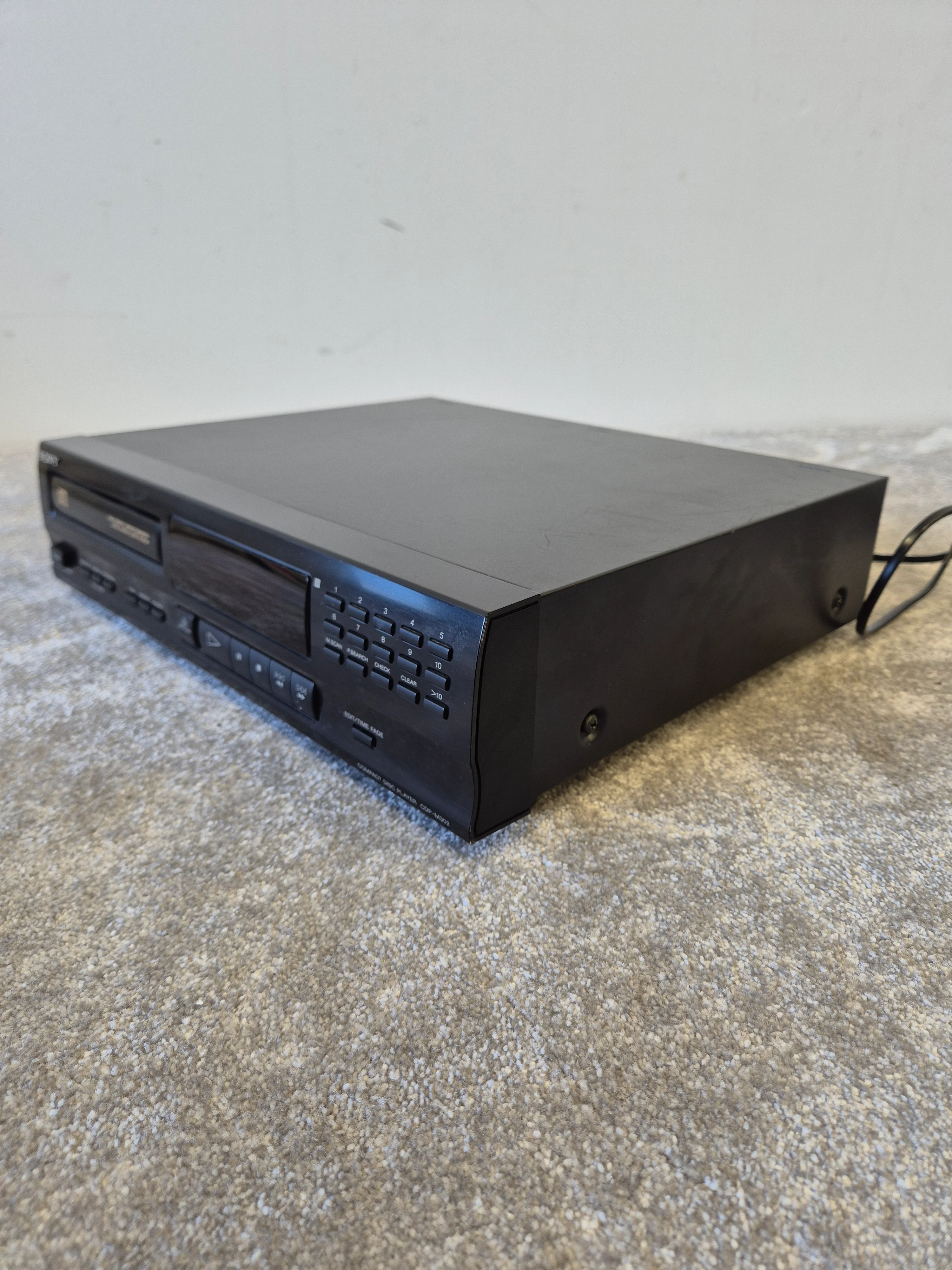 Sony CDP M302 - Compact Disc Player (Spares or Repairs) - Image 13