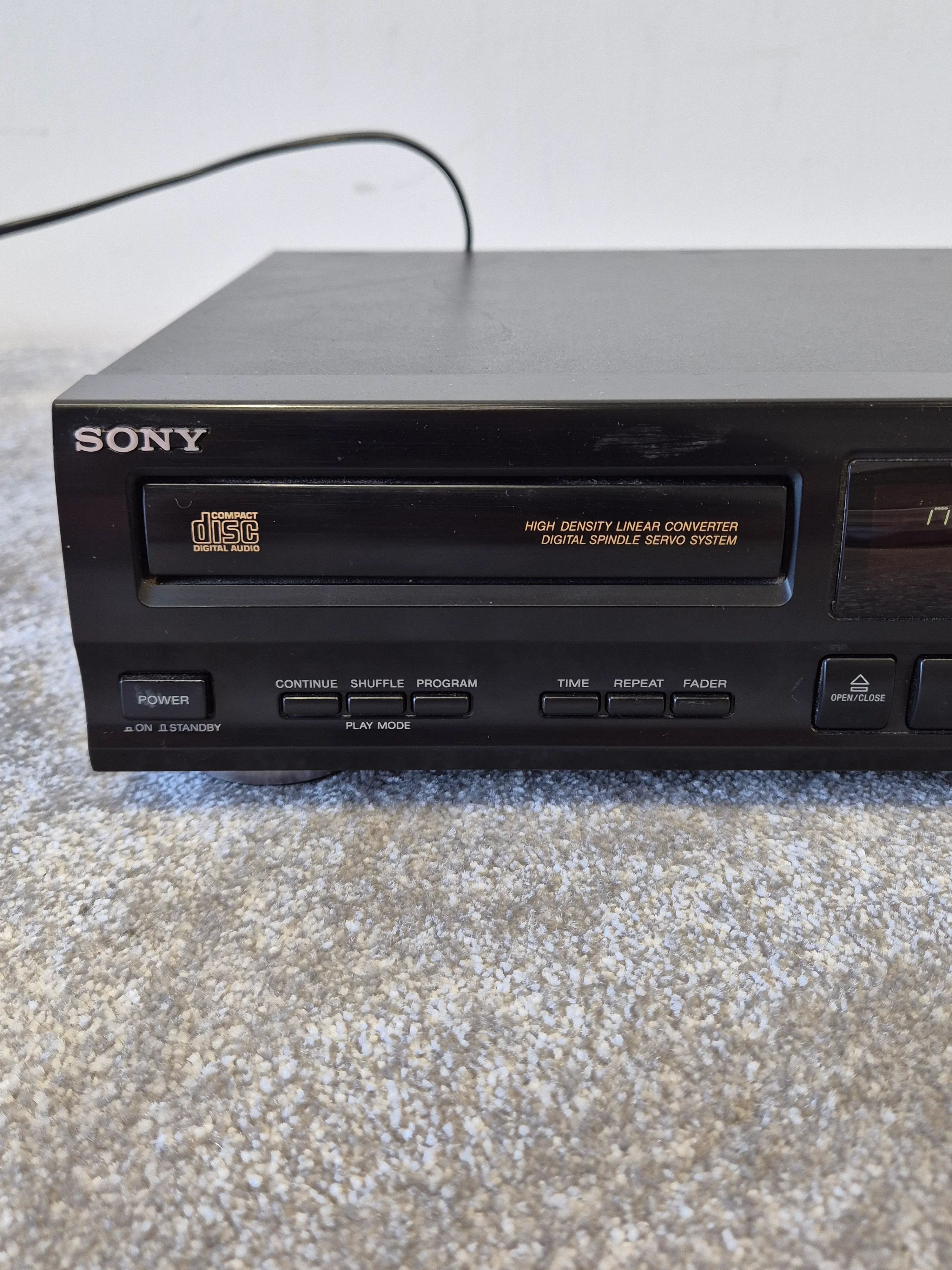 Sony CDP M302 - Compact Disc Player (Spares or Repairs) - Image 2