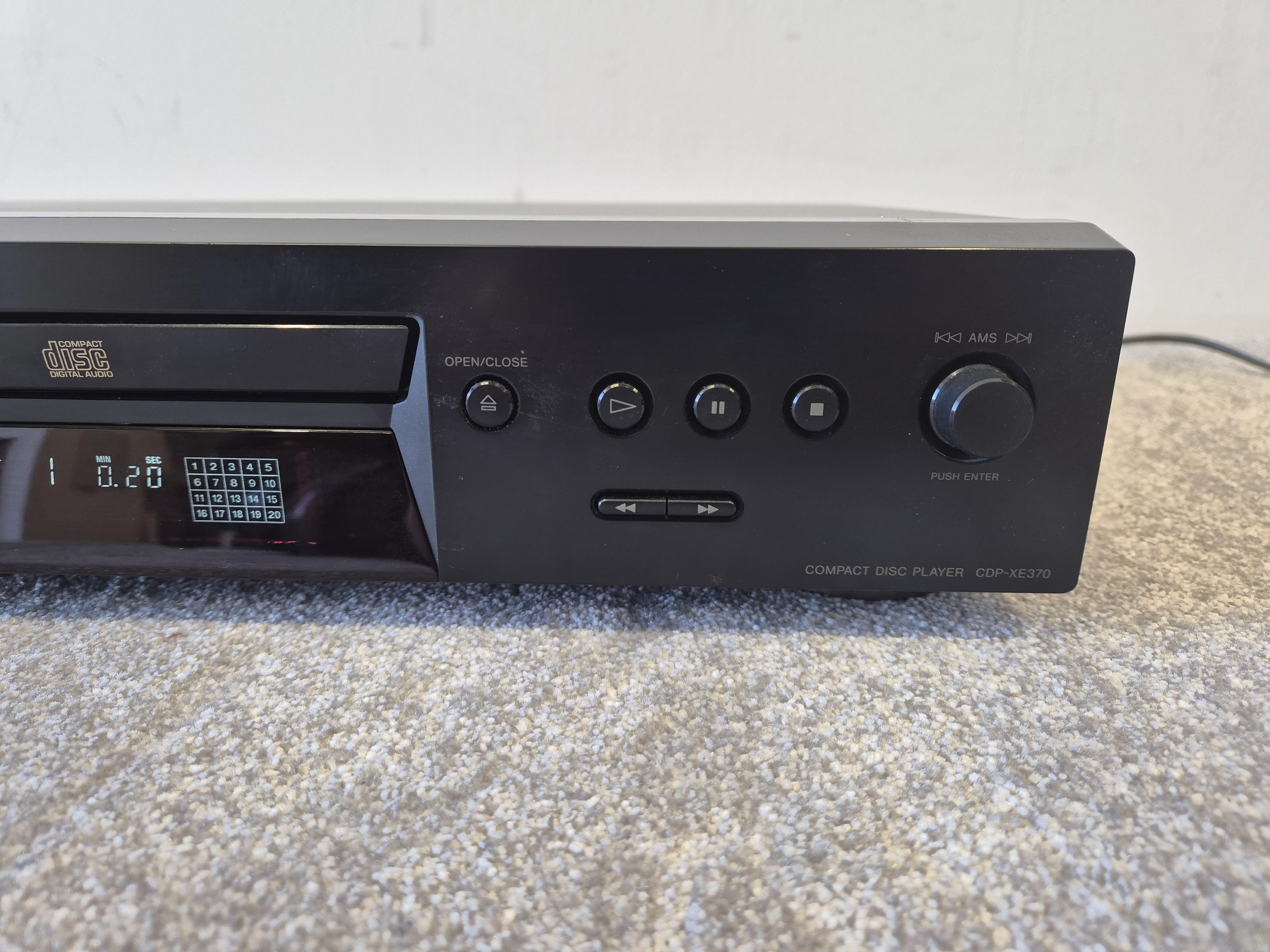 Sony CDP-XE370 - Compact Disc Player - Black - Image 3