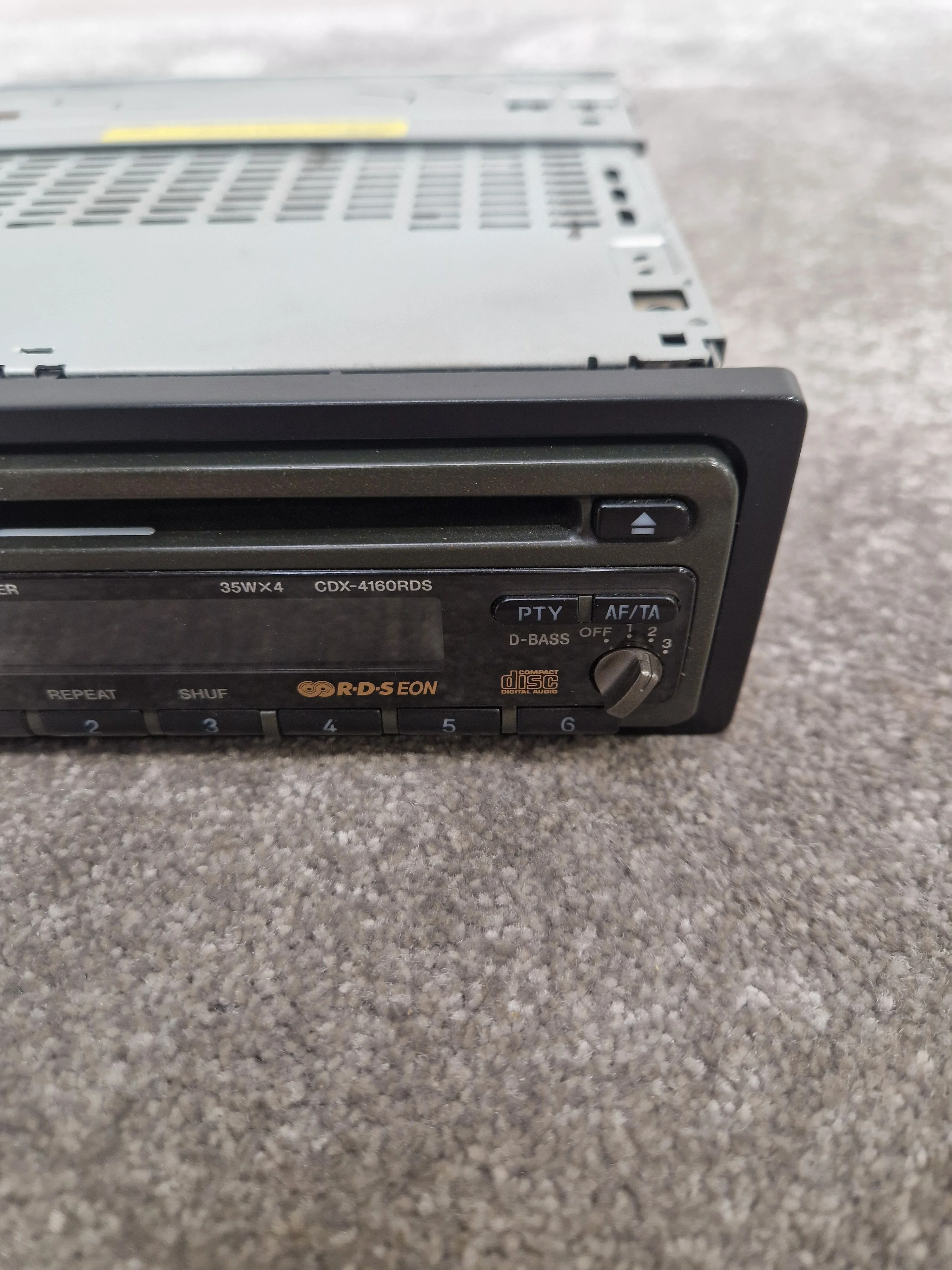 Sony CDX-F5550 - High-Quality Audio, Bluetooth Connectivity - Excellent w/ Original Box - Image 17