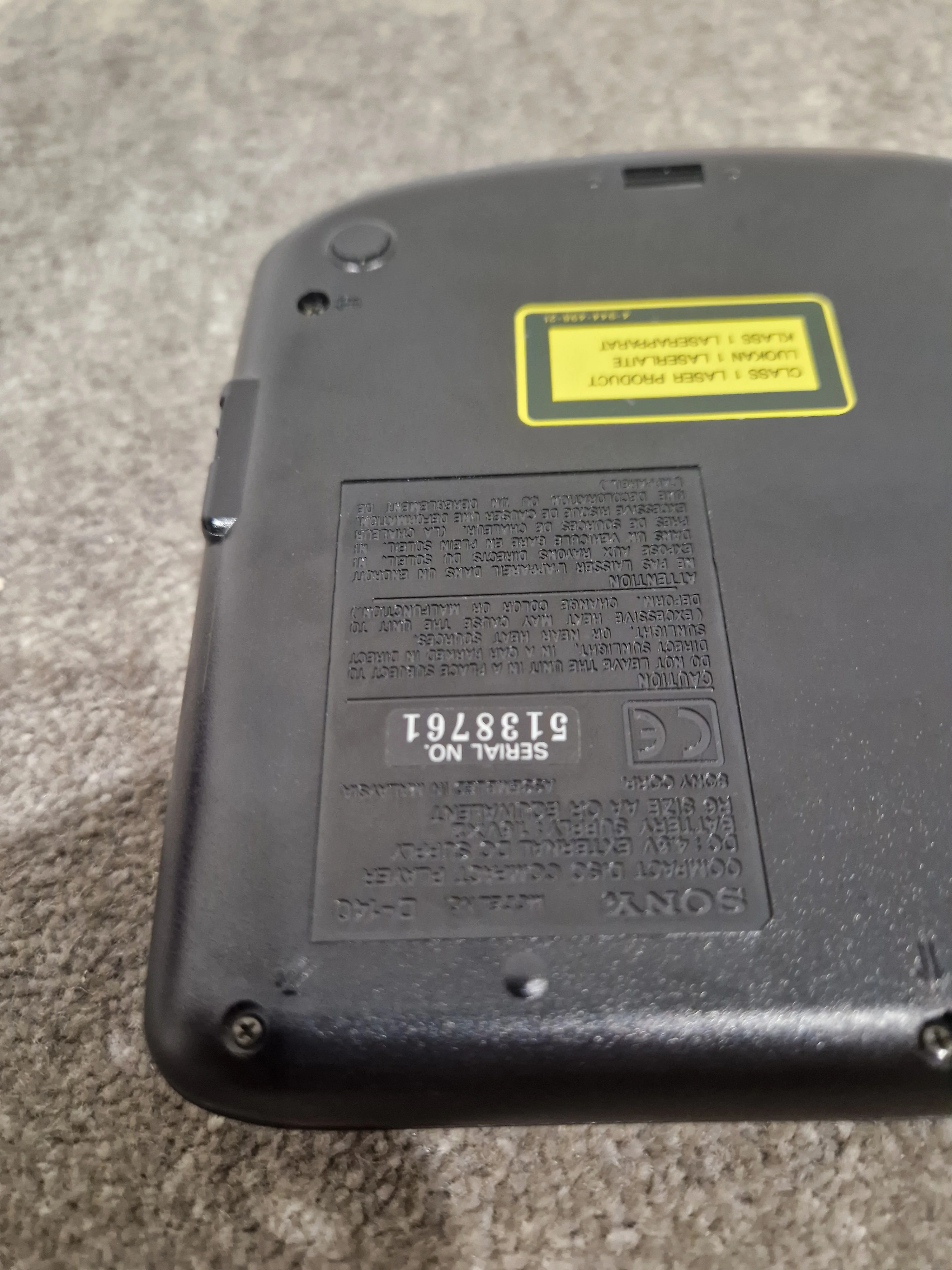 Sony Discman D-140 - CD Player - Mega Bass - Black – Portable CD Player - Spares or Repair - Image 12