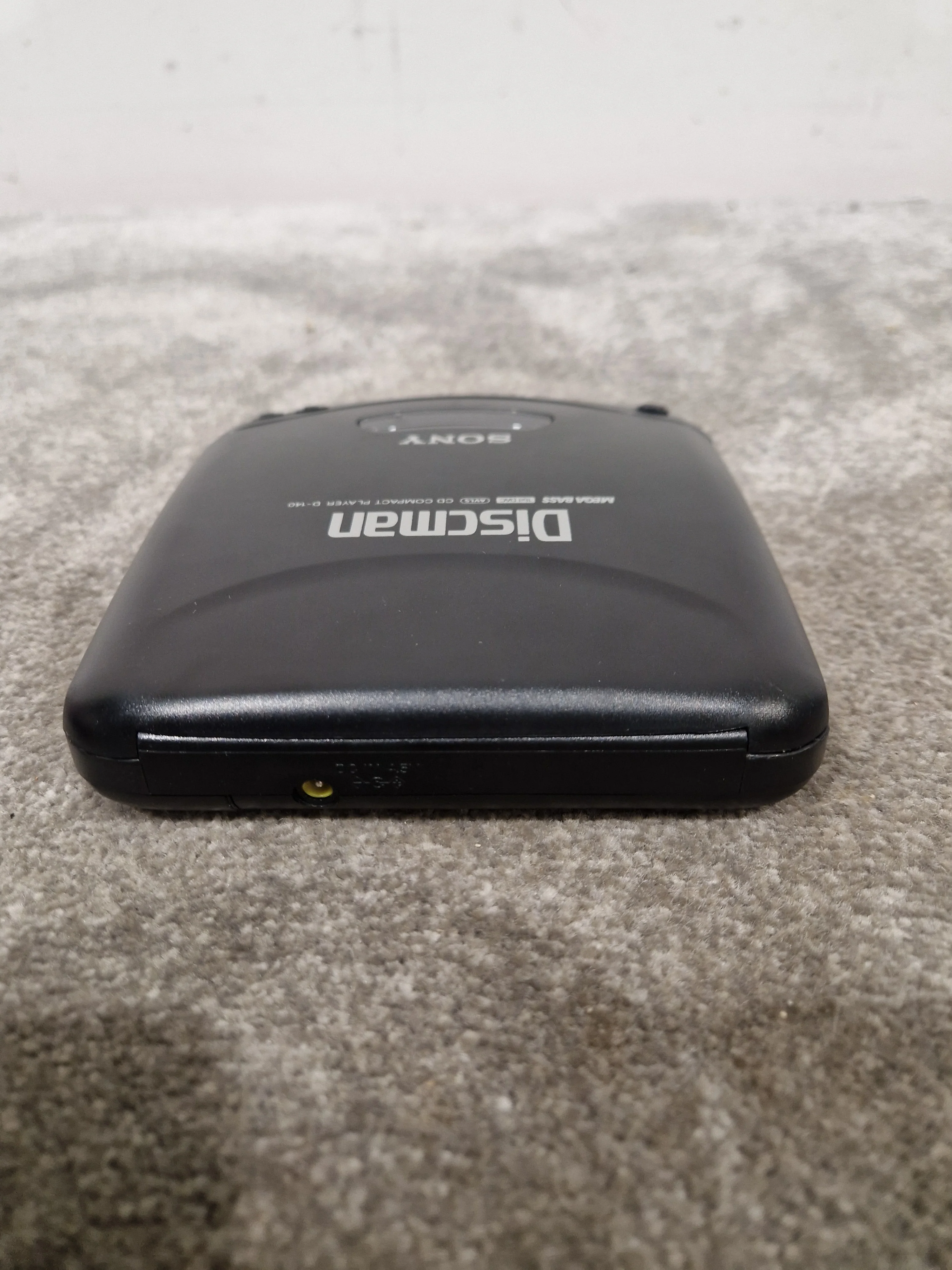 Sony Discman D-140 - CD Player - Mega Bass - Black – Portable CD Player - Spares or Repair - Image 6