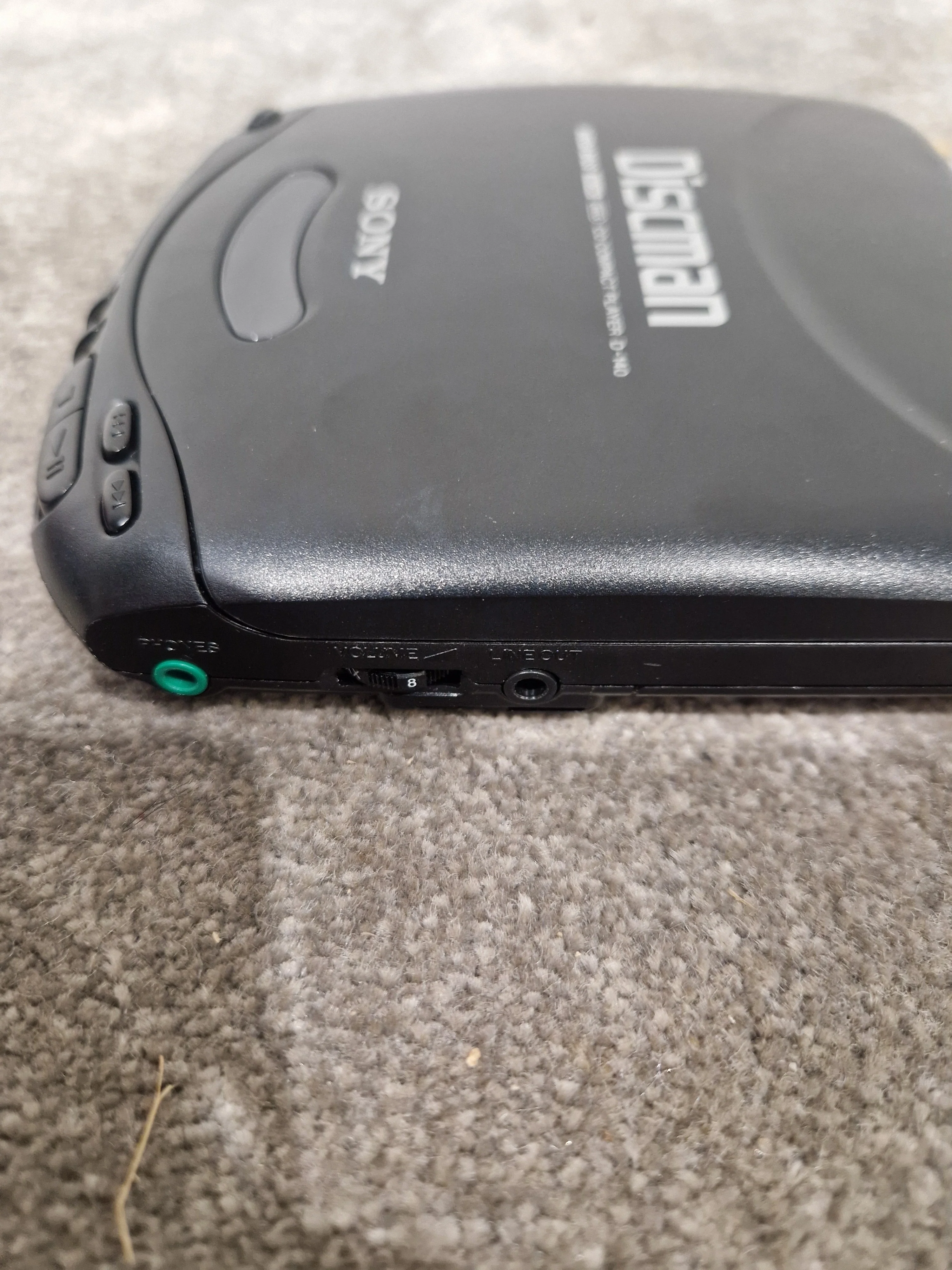 Sony Discman D-140 - CD Player - Mega Bass - Black – Portable CD Player - Spares or Repair - Image 8