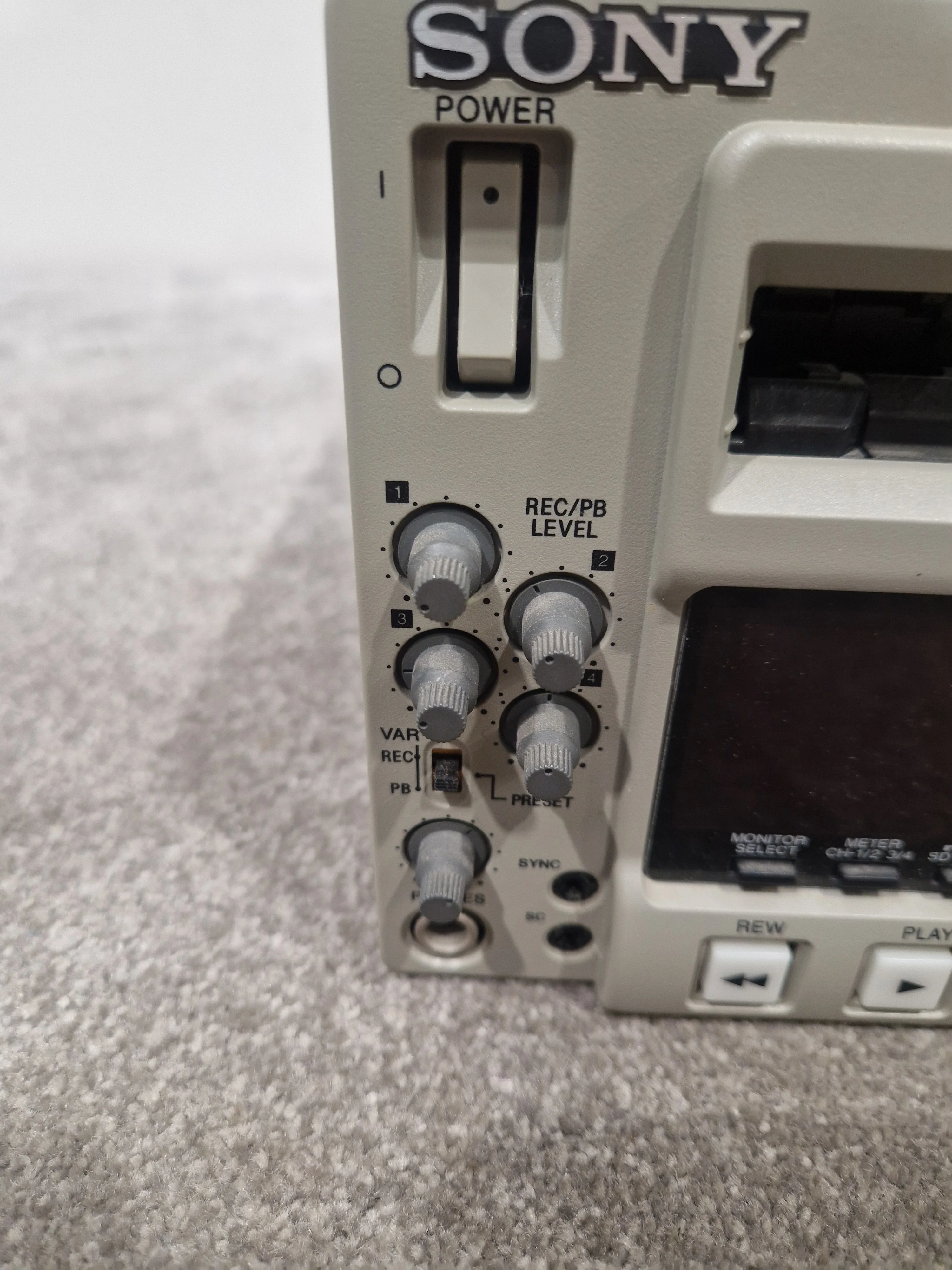 Sony DSR-1500AP - Professional DVCAM Recorder, SDI Output - Very Good - Image 12