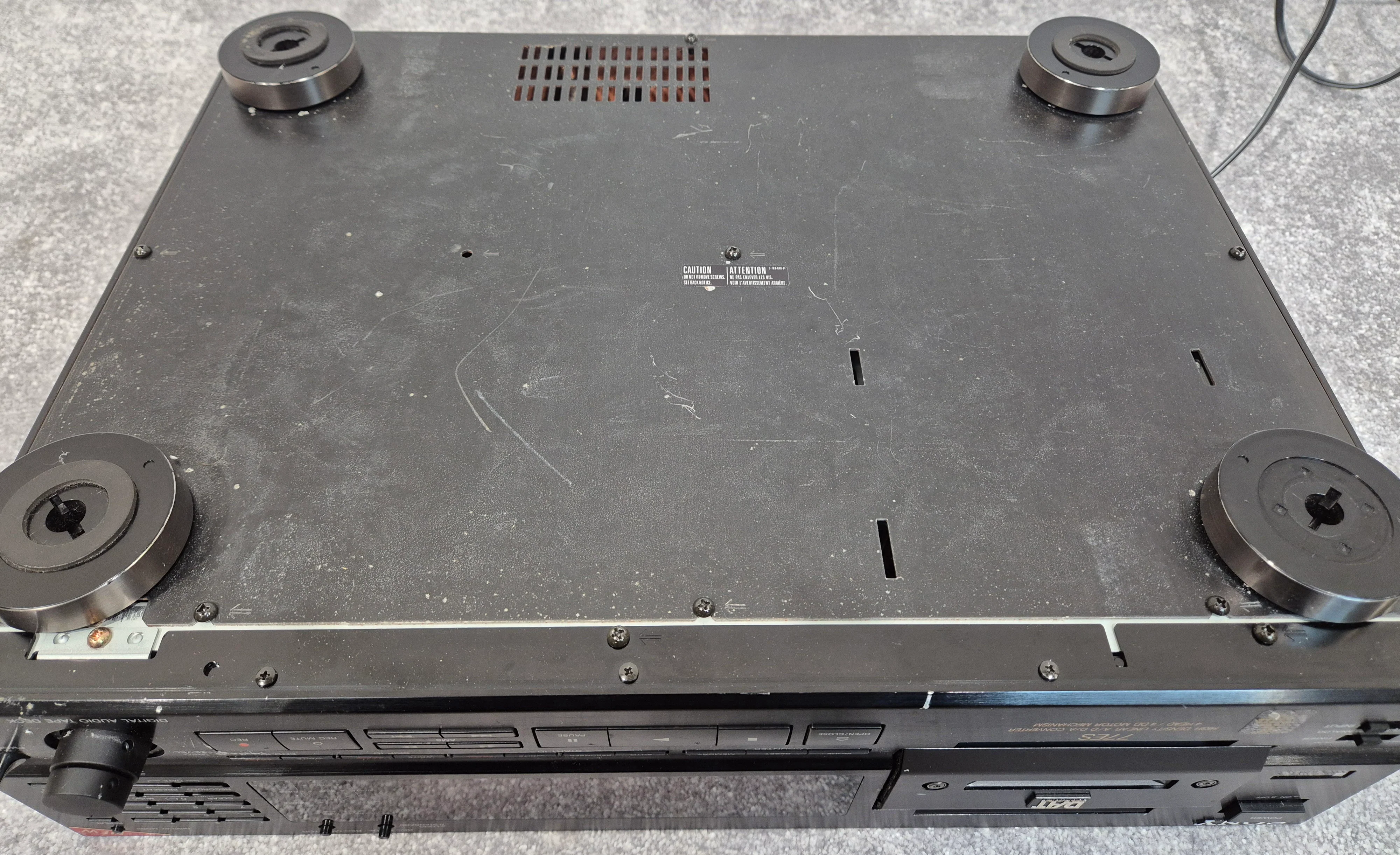 SONY DTC77ES - DAT Recorder - Original Box + Remote - Image 11