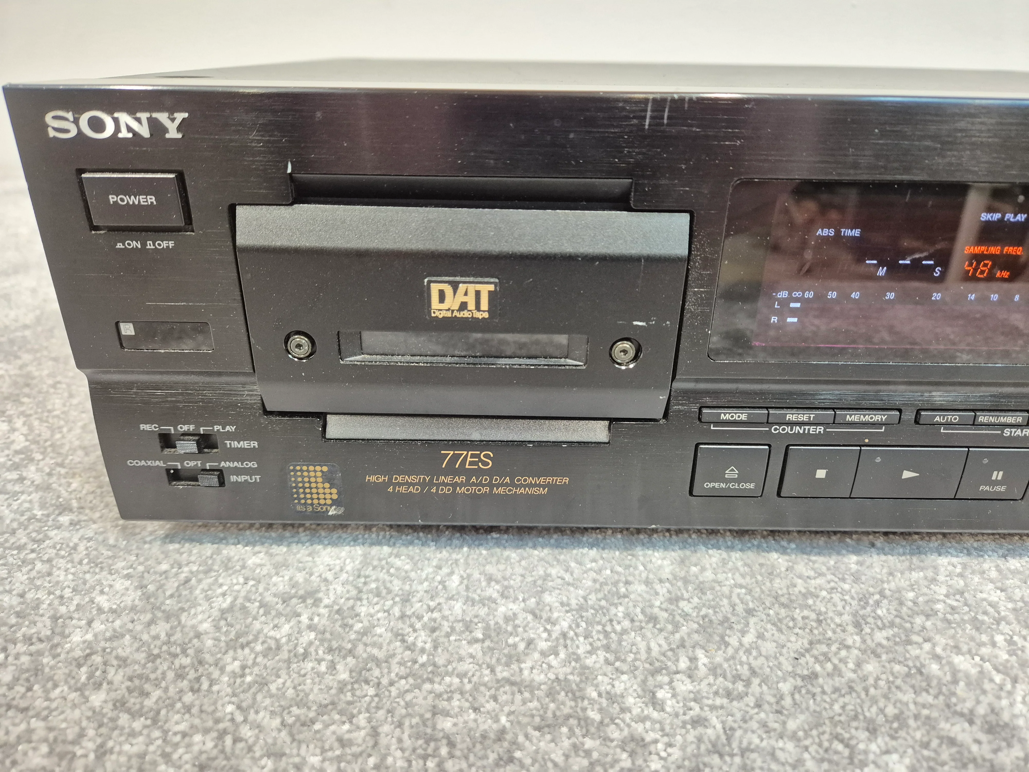 SONY DTC77ES - DAT Recorder - Original Box + Remote - Image 3