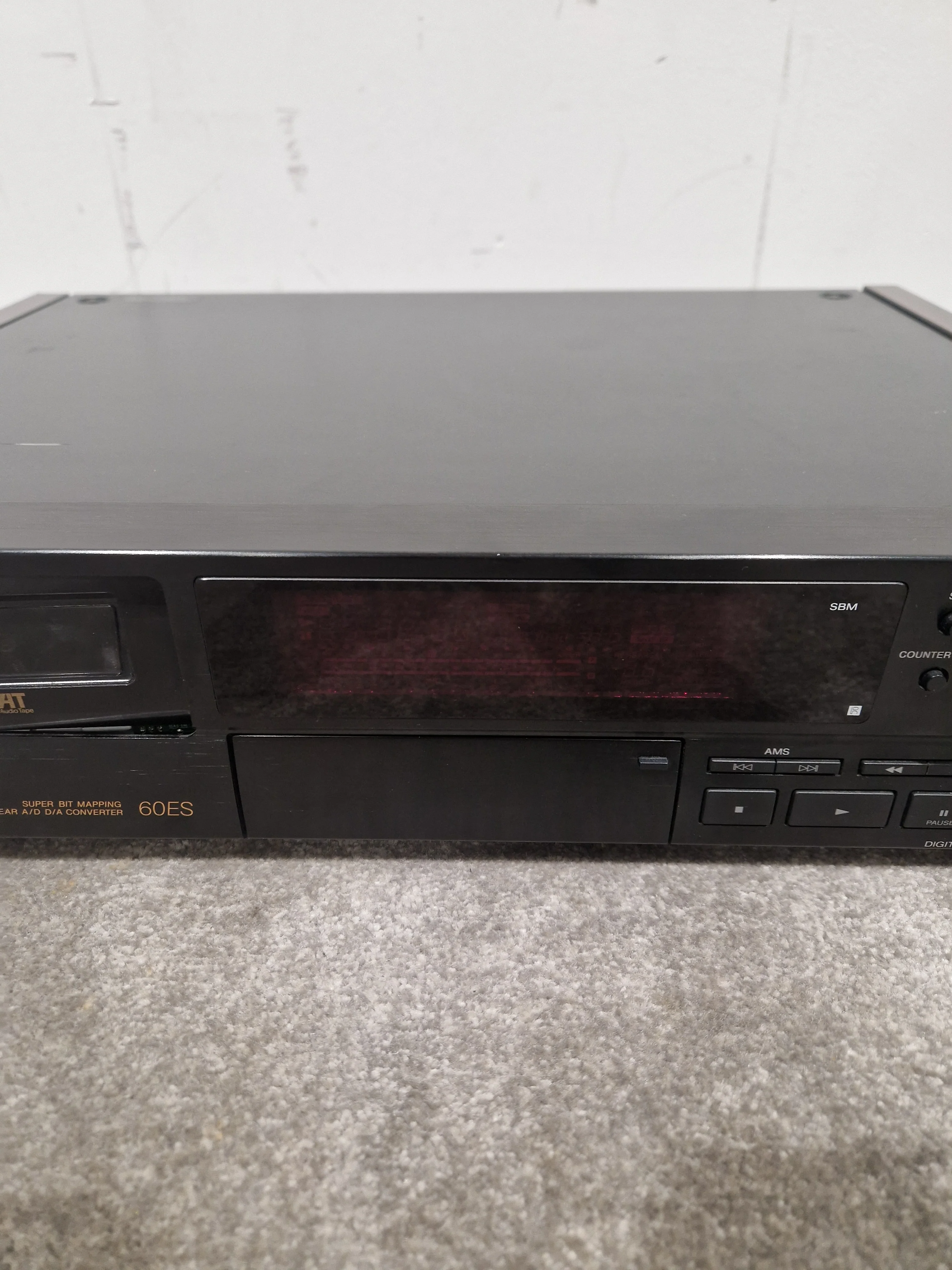 Sony DTS-60ES DAT Recorder - Professional Audio Archiving - Spares or Repair - Image 3