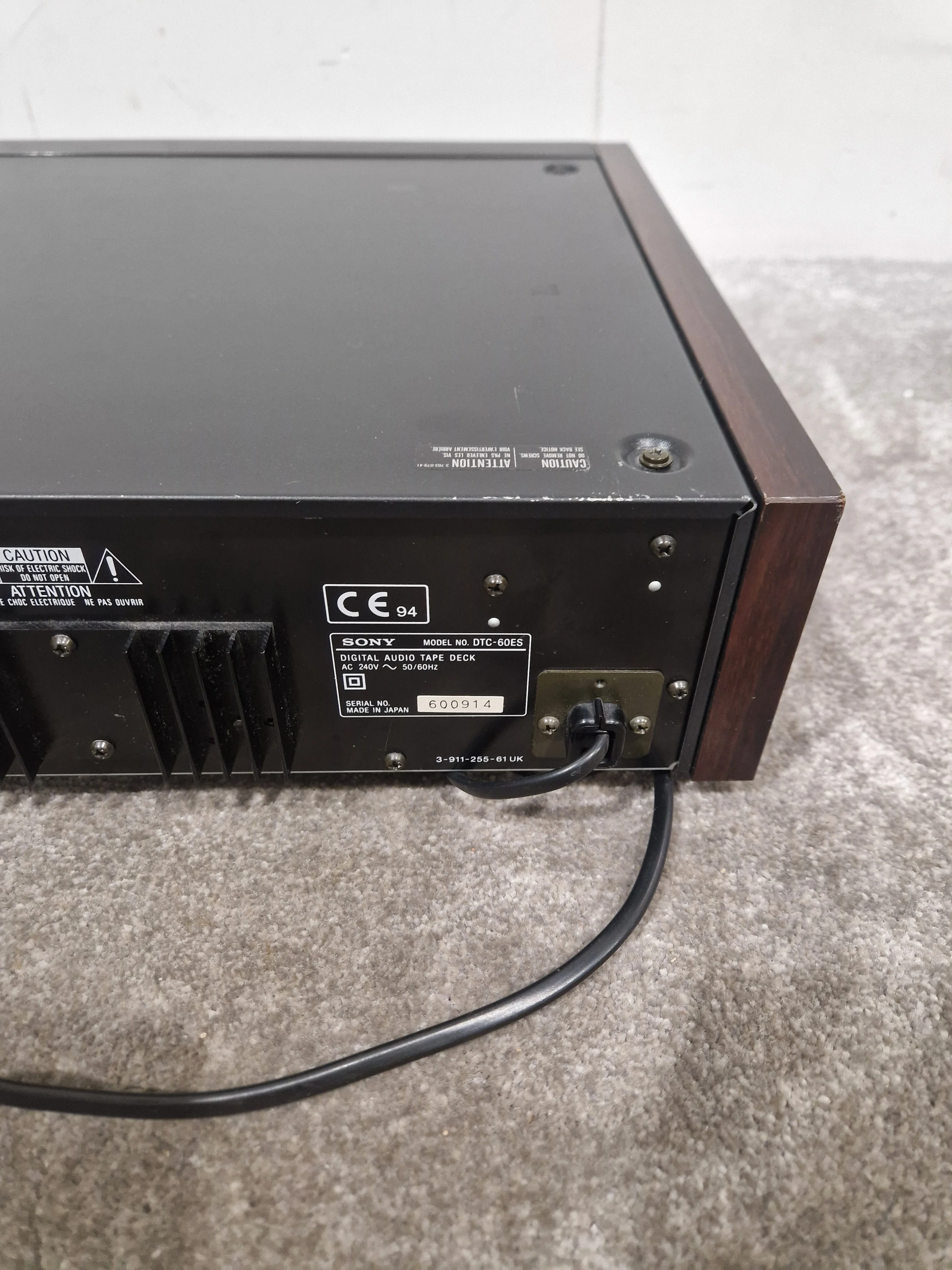 Sony DTS-60ES DAT Recorder - Professional Audio Archiving - Spares or Repair - Image 8