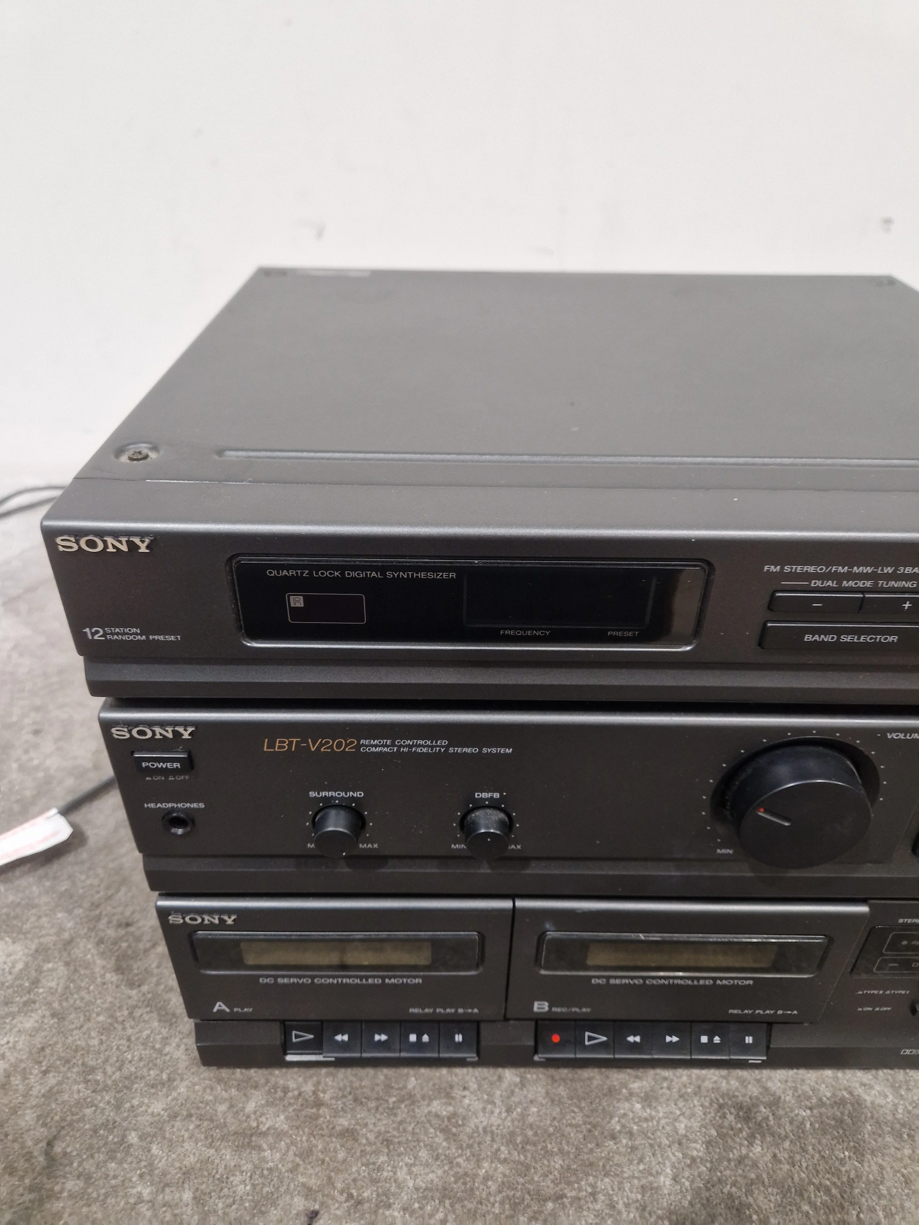 Sony LBT-V202 Stereo System - Classic Audio Setup - Fair (Read Description) - Image 4