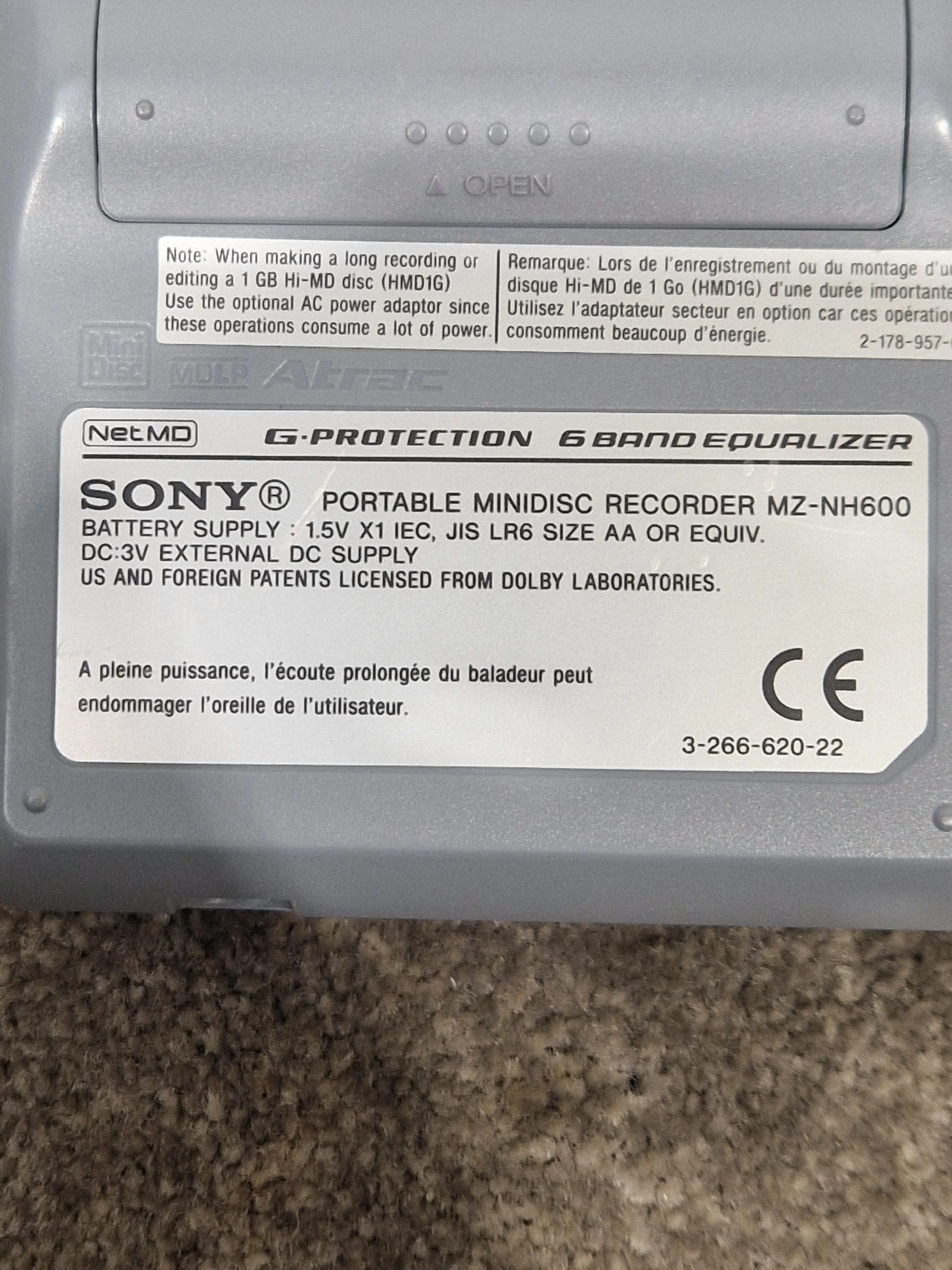 Sony MD Walkman Mz-nh600 Portable MiniDisc Player - High-Quality Audio, Long Battery Life - Excellent - Image 3