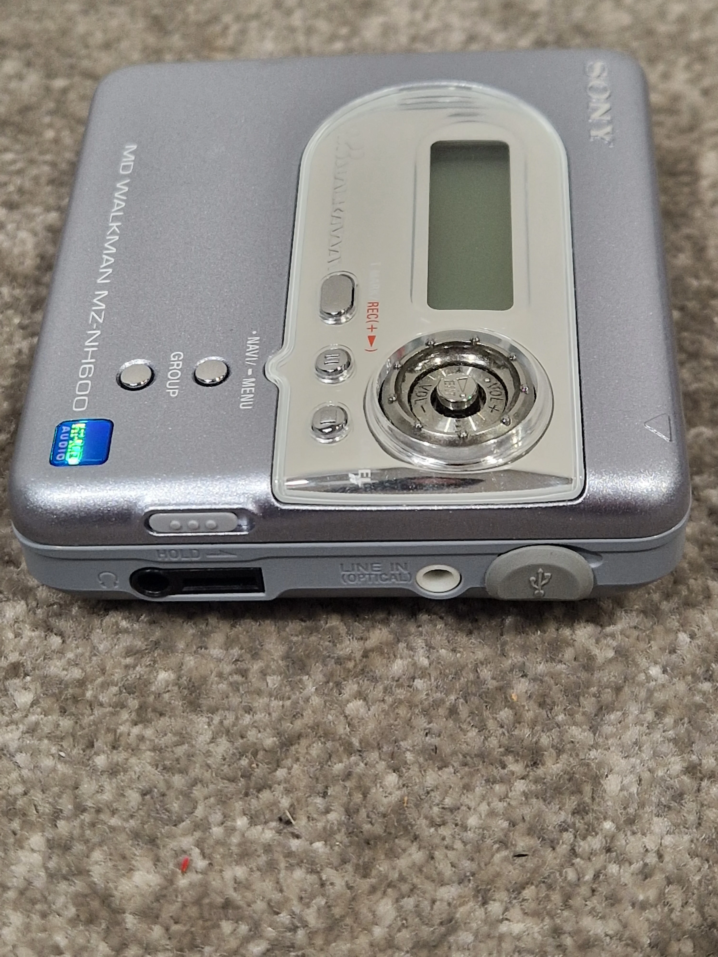 Sony MD Walkman Mz-nh600 Portable MiniDisc Player - High-Quality Audio, Long Battery Life - Excellent - Image 4