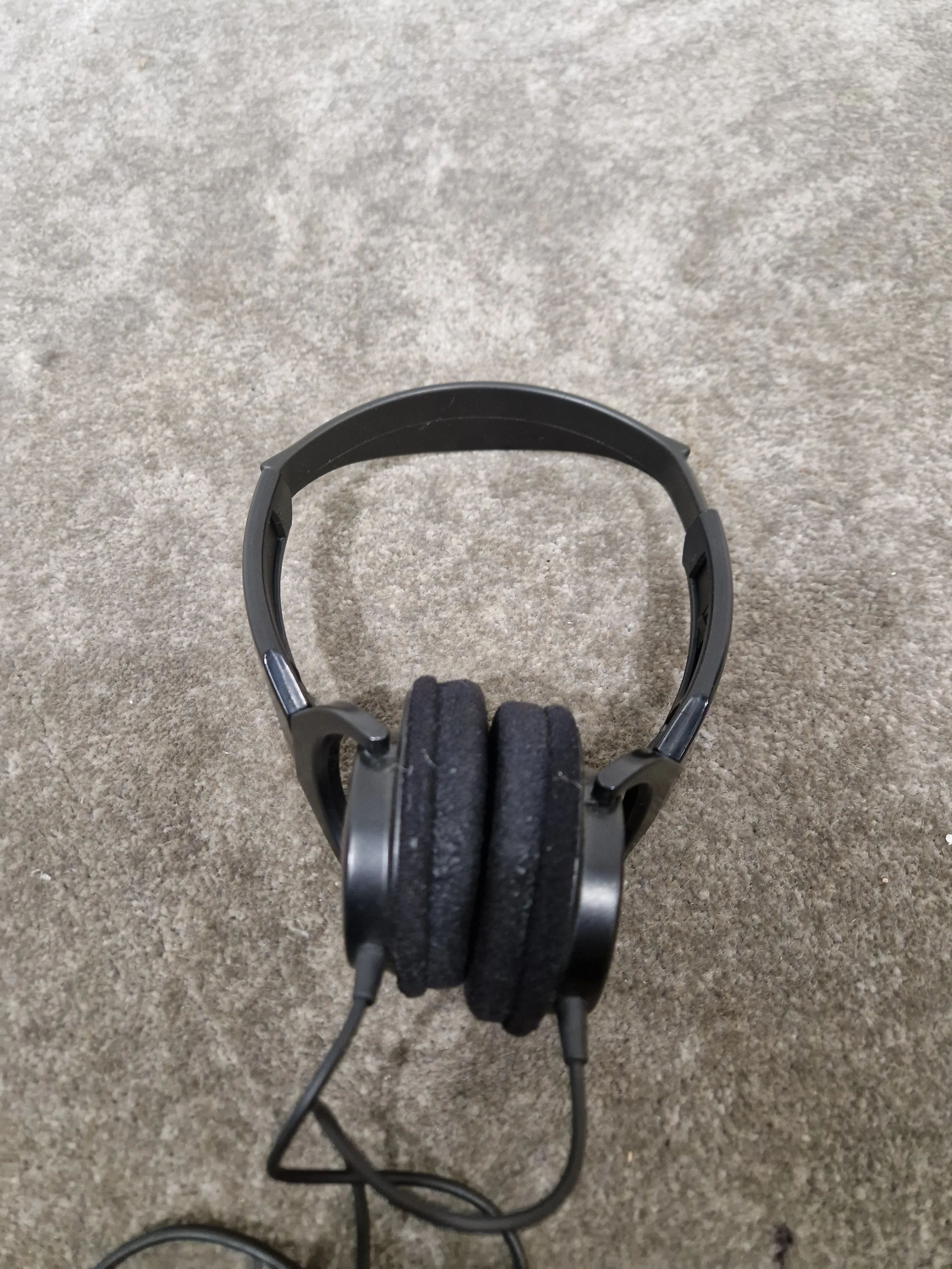 Sony MDR-V100 Black Headphones - Good - Image 4