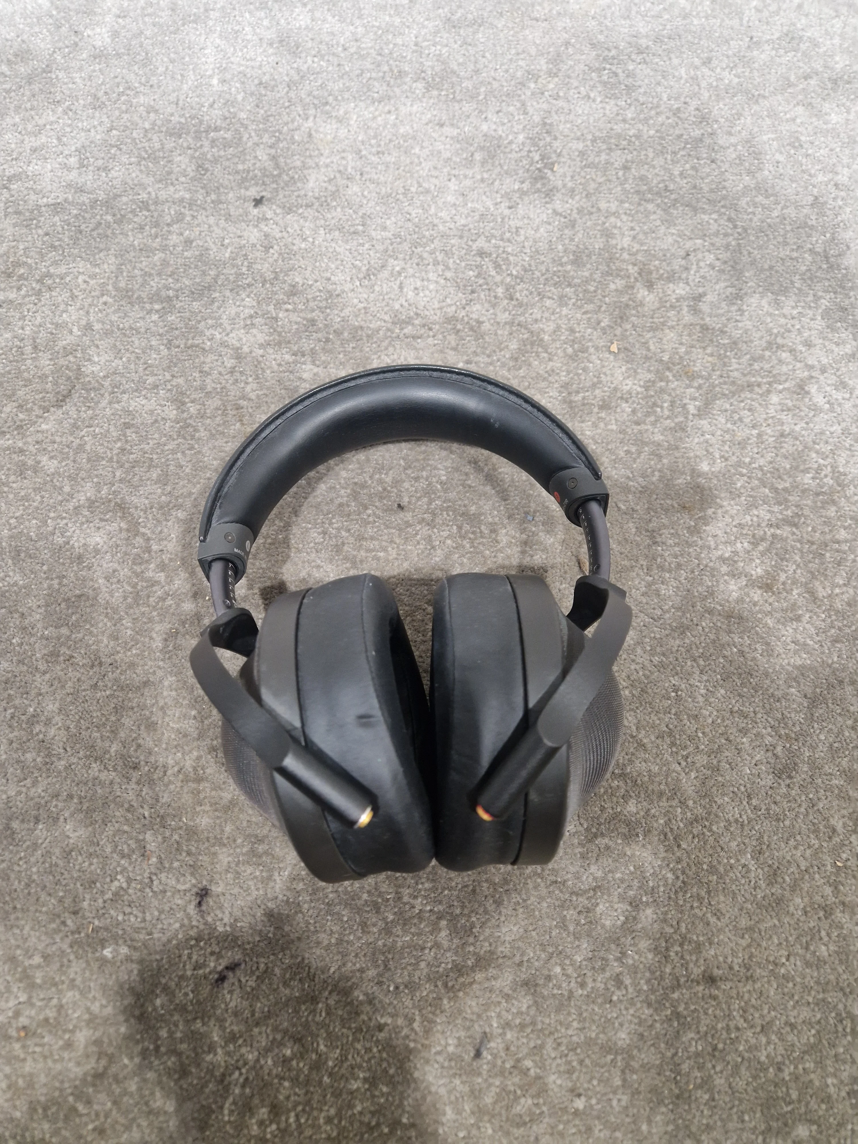 Sony MDR-Z1R Black Headphones - High-Resolution Audio - Excellent w/ Soft Case - Image 2