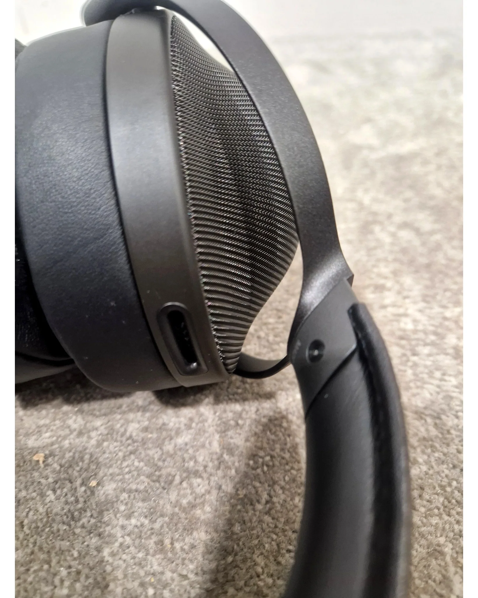 Sony MDR-Z1R - Headphones - Black - Like New w/ Original Box, Manuals & Hard Case - Image 8