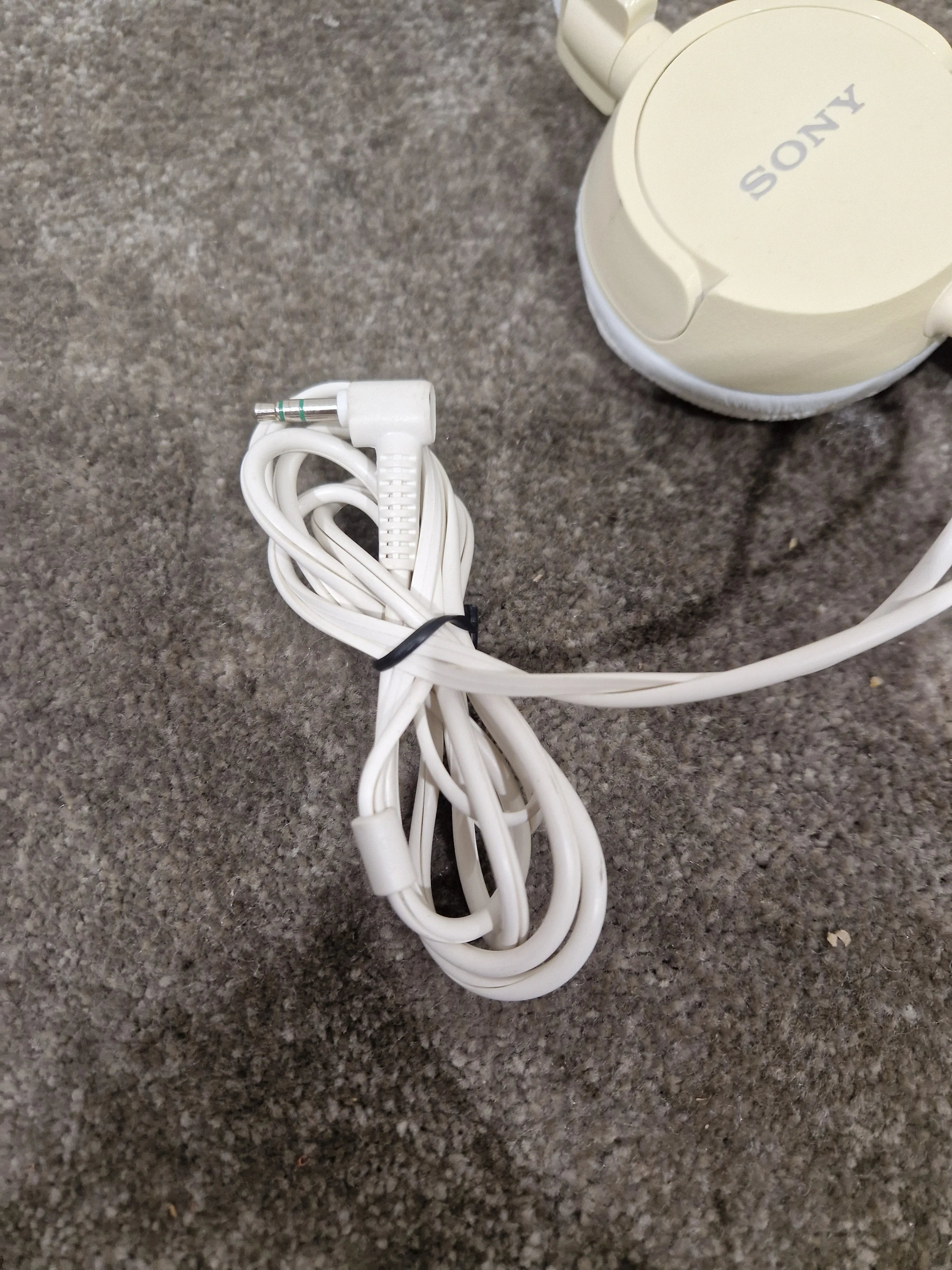Sony MDR-ZX100 On-Ear Headphones White - Good - Image 10