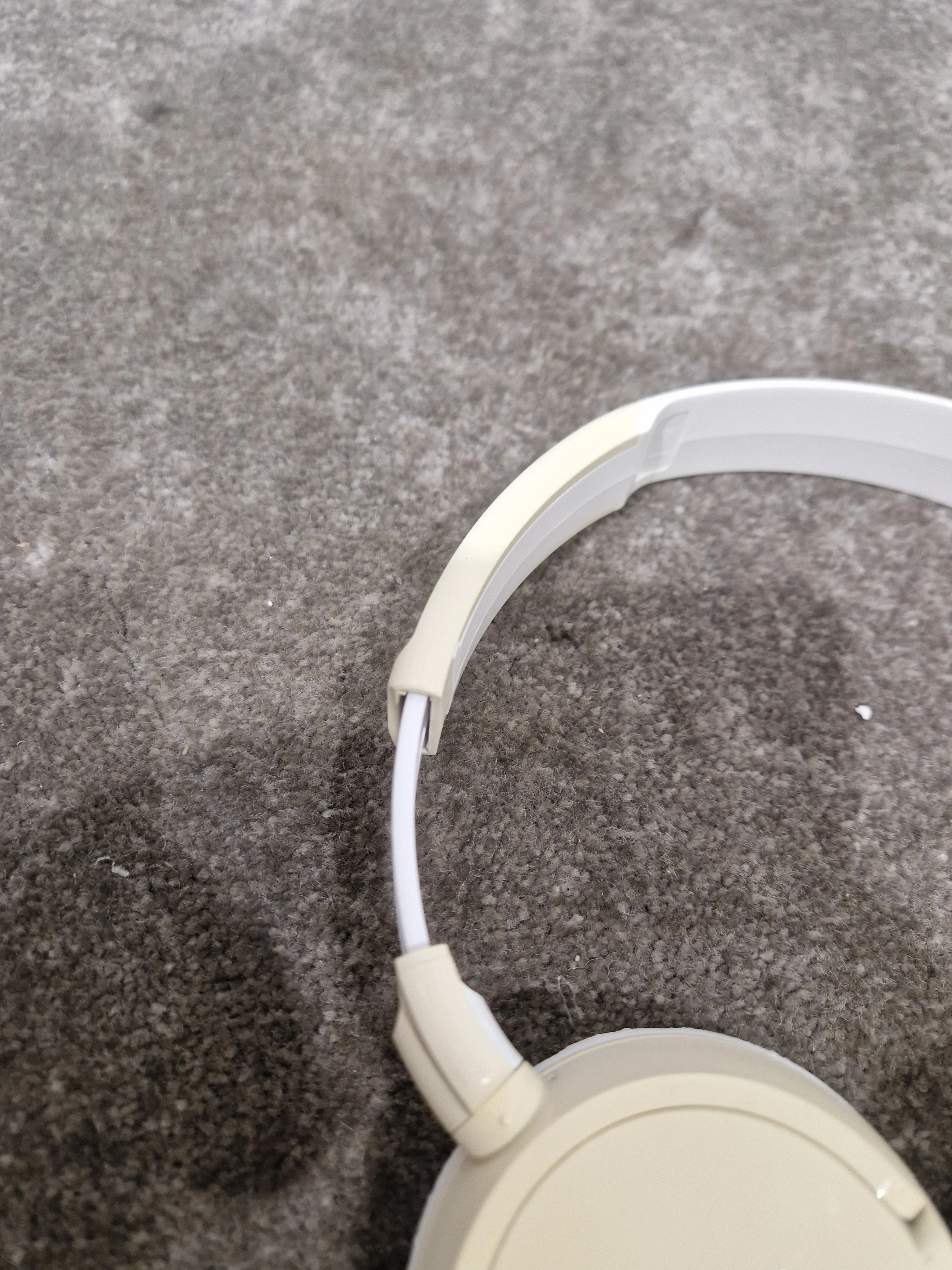 Sony MDR-ZX100 On-Ear Headphones White - Good - Image 11