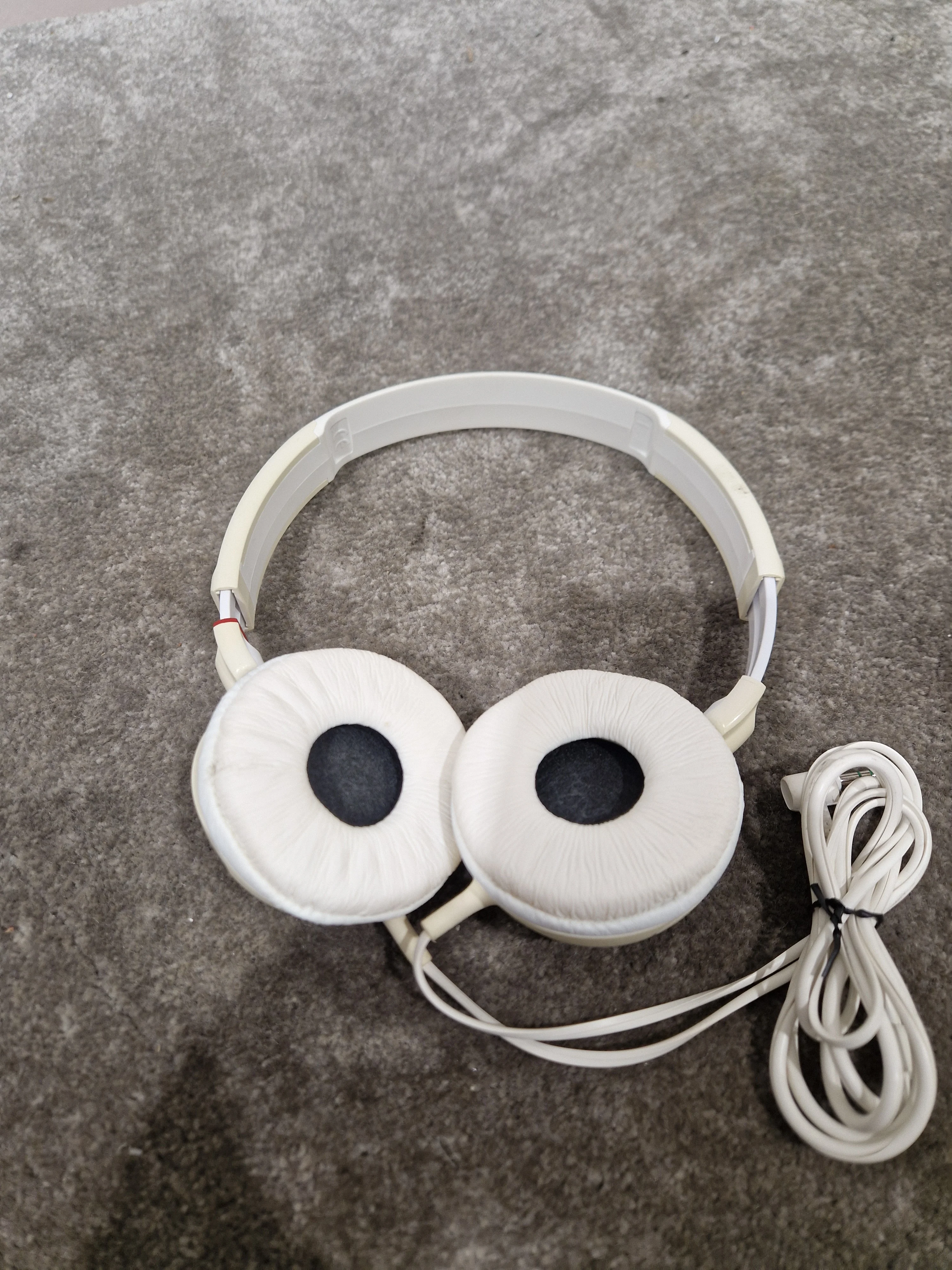 Sony MDR-ZX100 On-Ear Headphones White - Good - Image 12