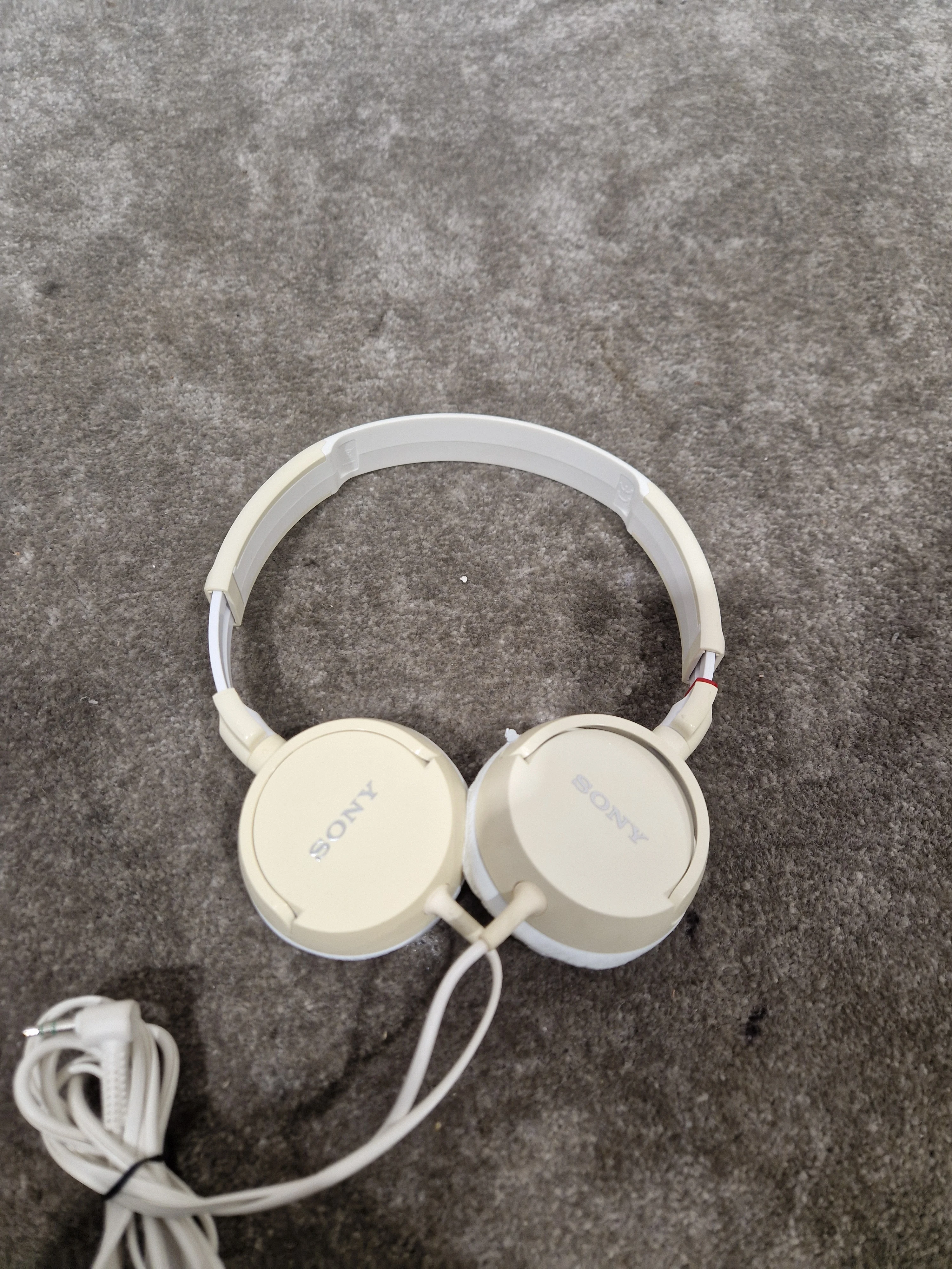 Sony MDR-ZX100 On-Ear Headphones White - Good - Image 2