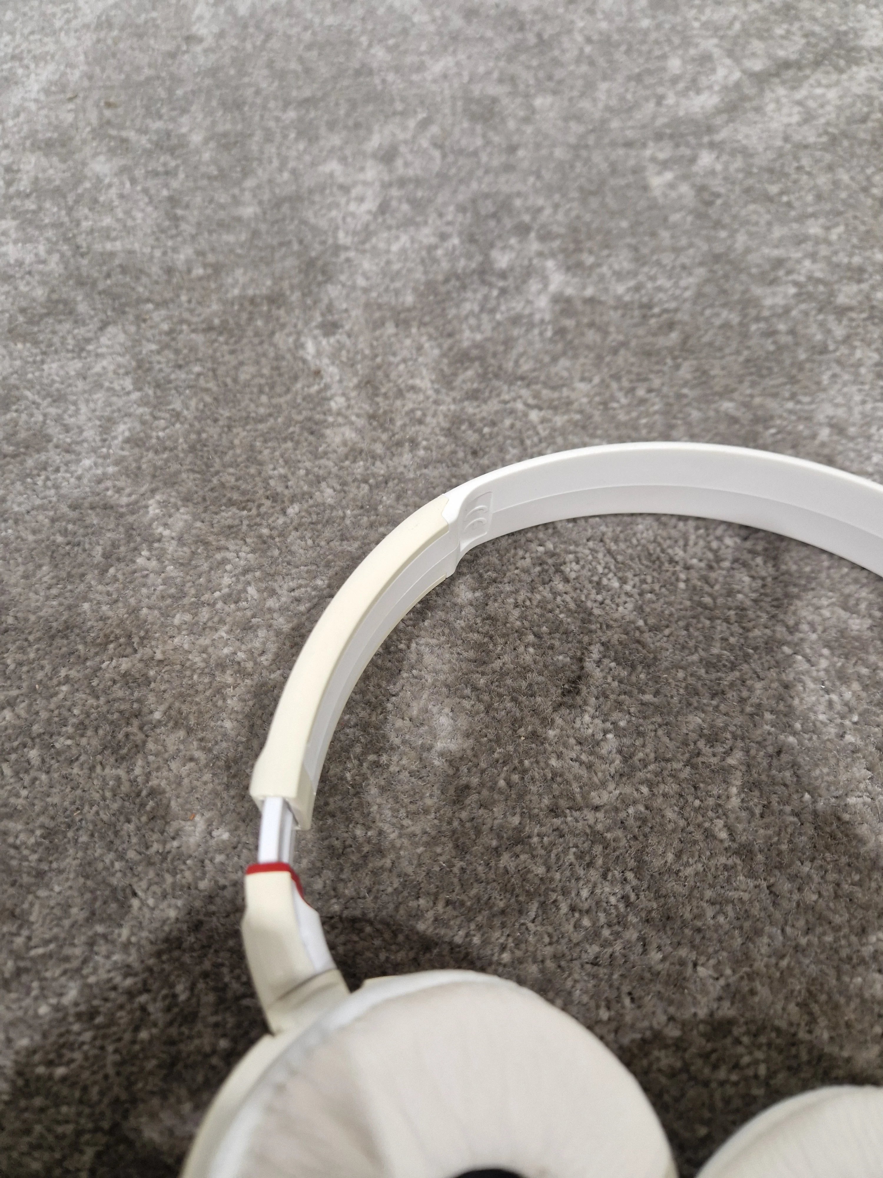 Sony MDR-ZX100 On-Ear Headphones White - Good - Image 9
