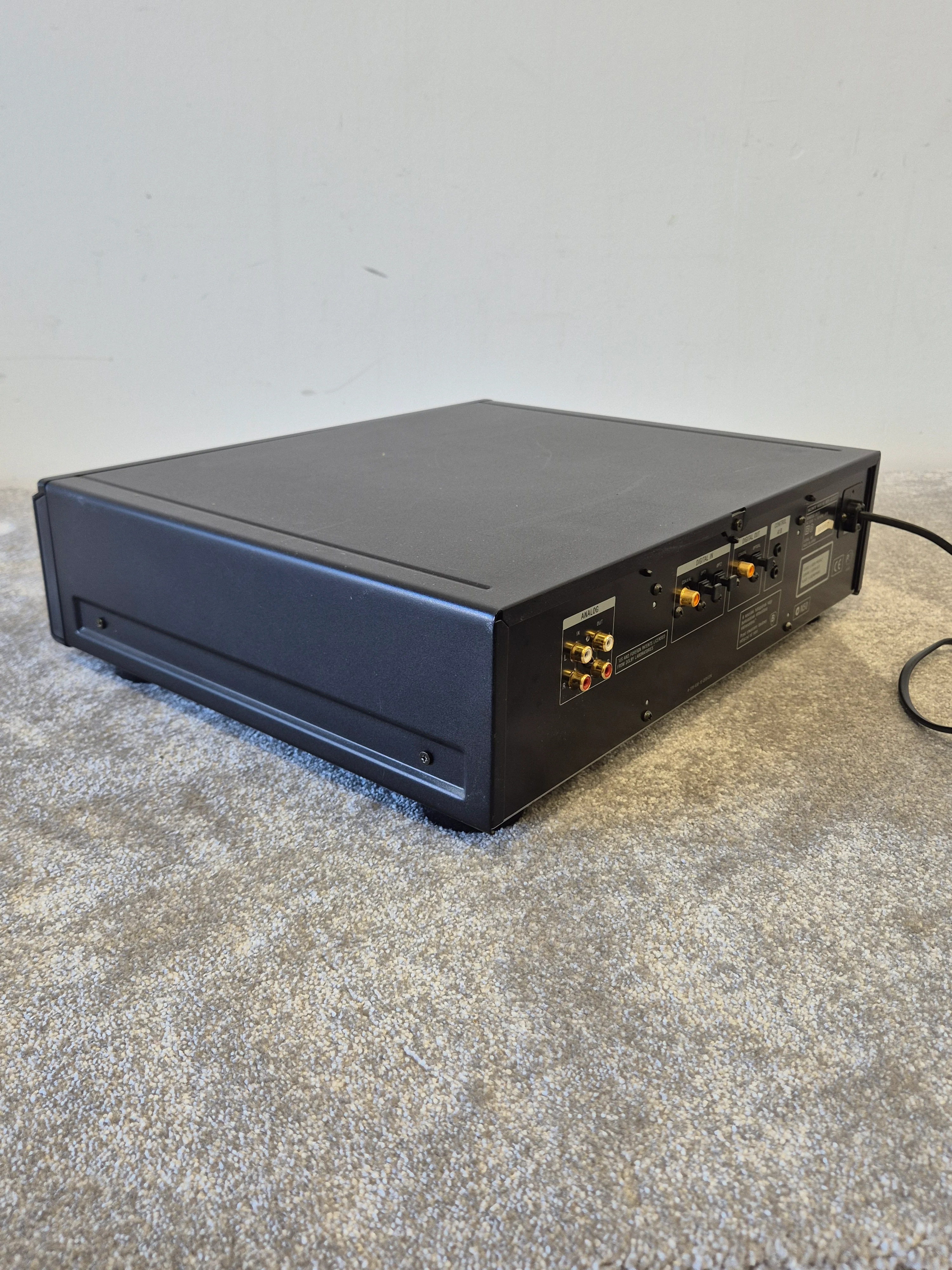 Sony MDS-JA333ES - MiniDisc Deck (Spares or Repairs) - Image 10