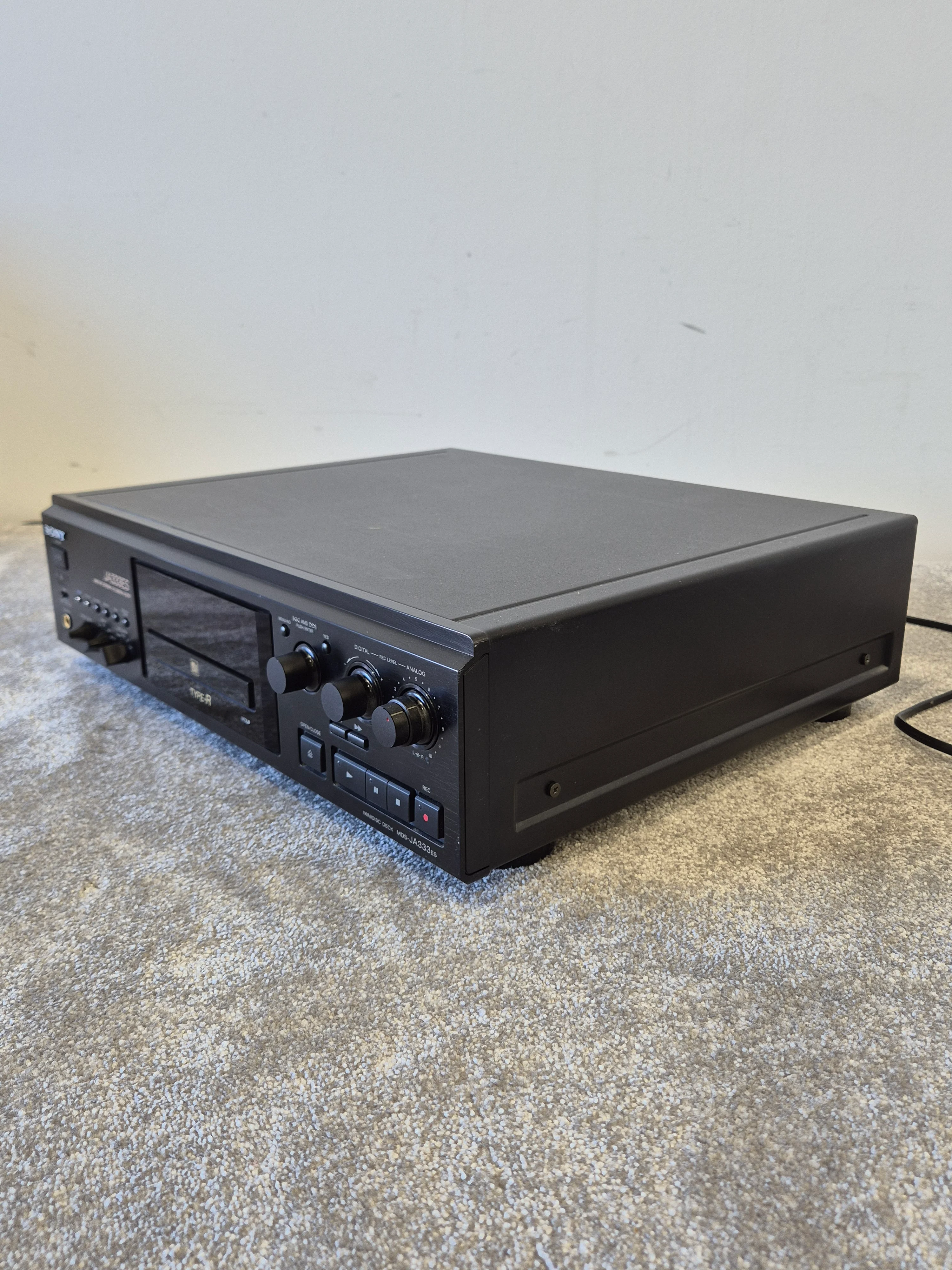 Sony MDS-JA333ES - MiniDisc Deck (Spares or Repairs) - Image 11
