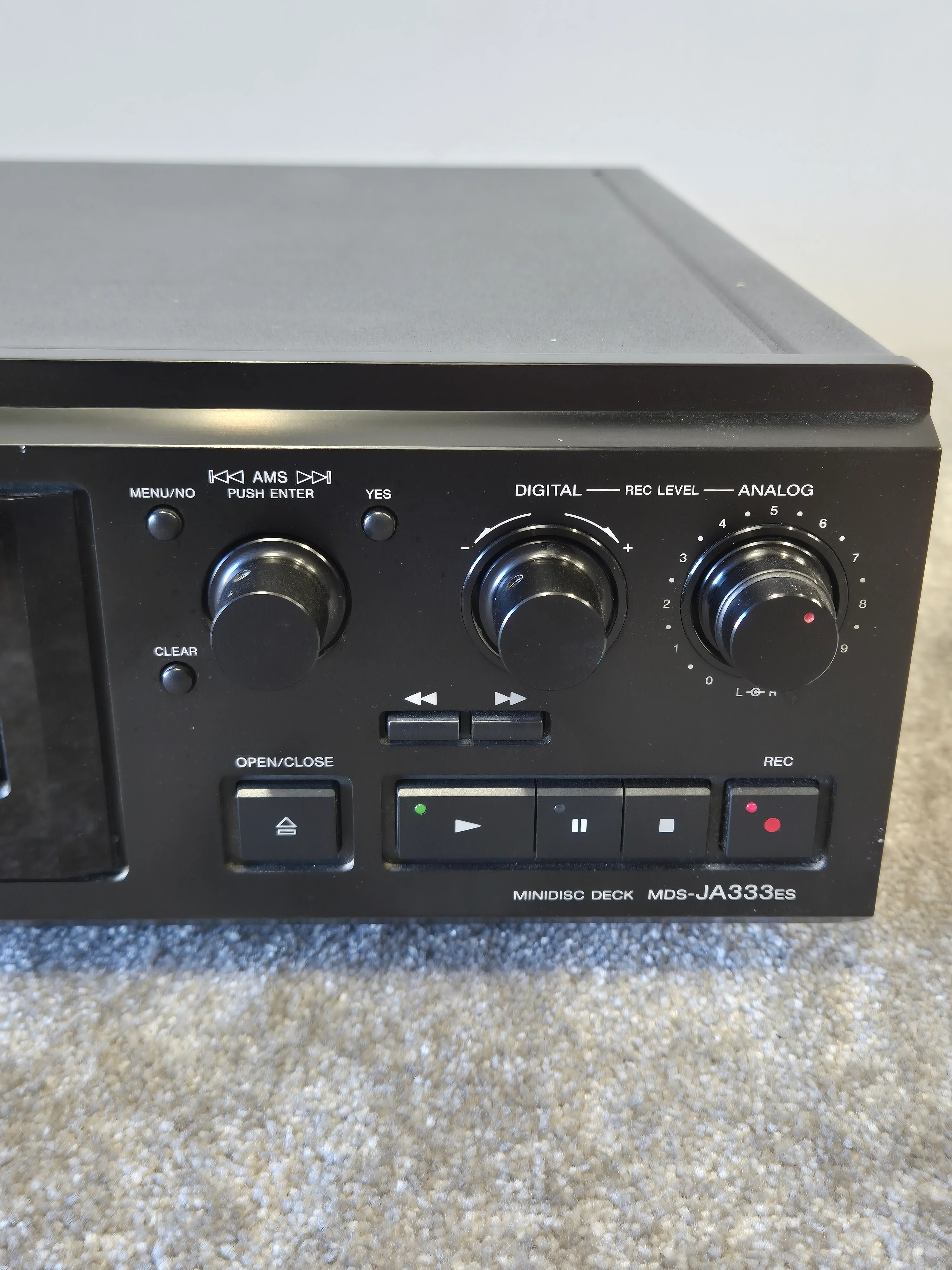Sony MDS-JA333ES - MiniDisc Deck (Spares or Repairs) - Image 4