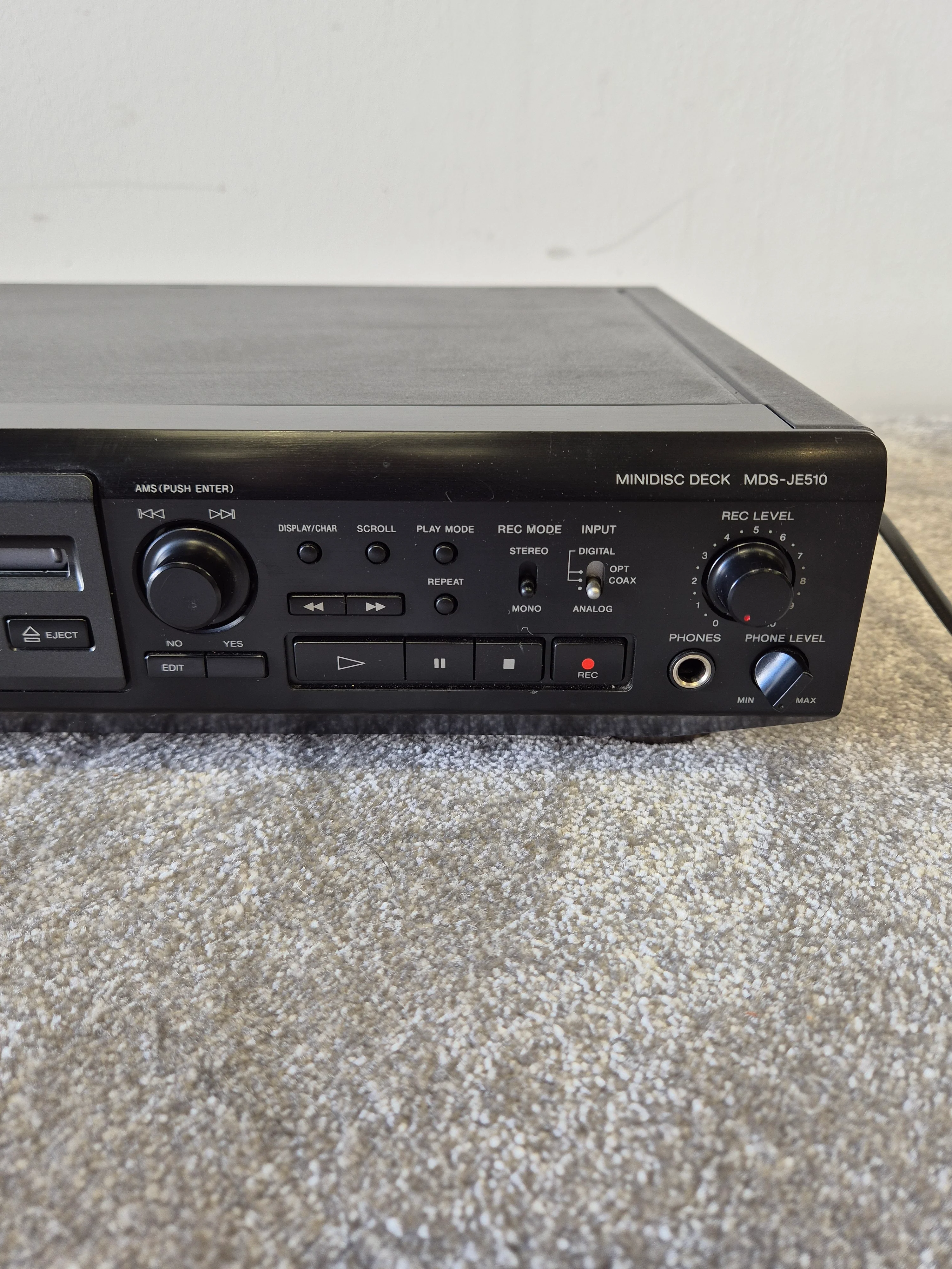 Sony MDS-JE510 - MiniDisc Deck - Image 3