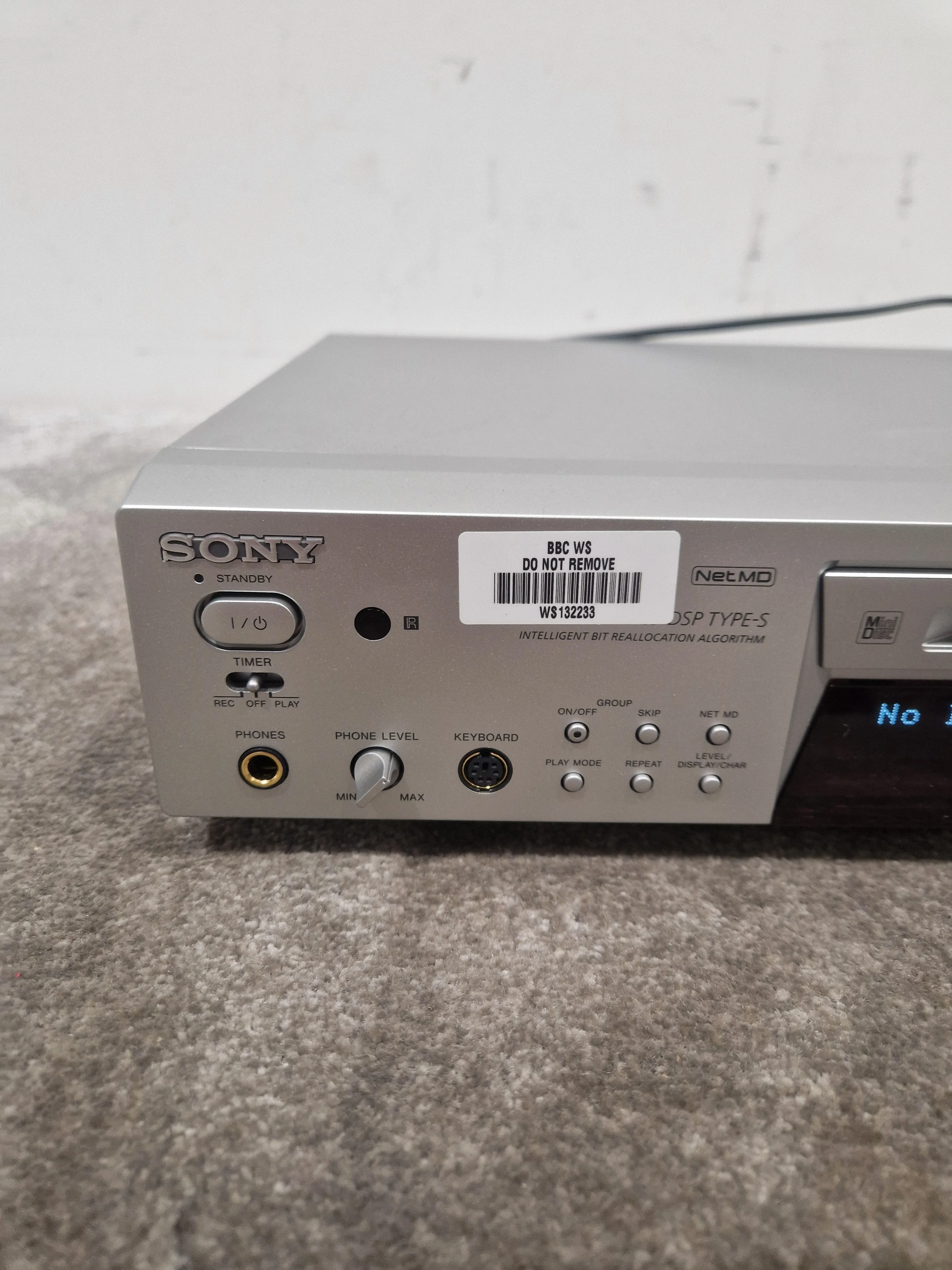 Sony MDS-JE780 - MiniDisc Player - Spares or Repair w/ Remote - Image 4