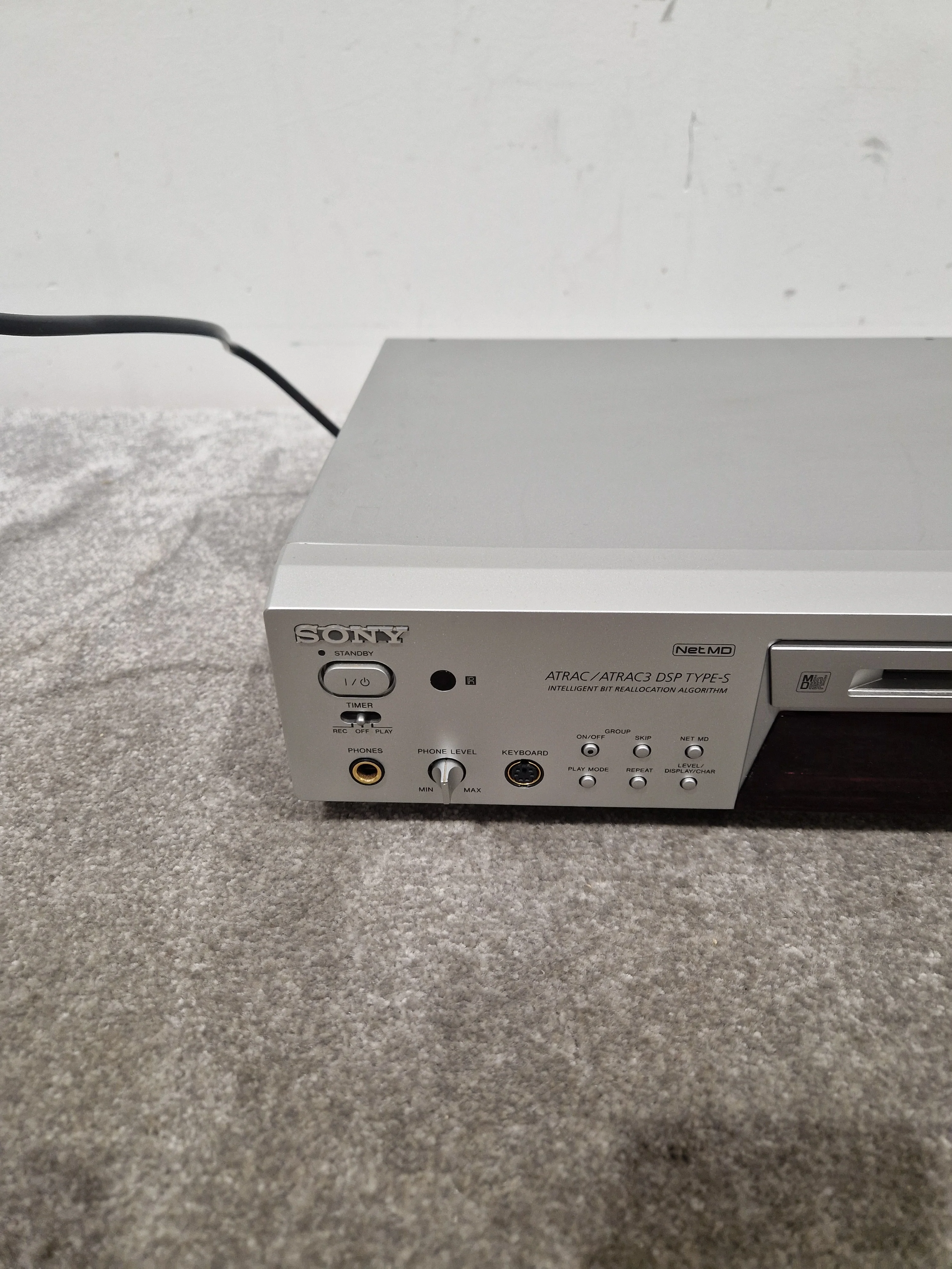 Sony MDS-JE780 - Minidisc Recorder - Spares or Repair w/ Original Box & Remote - Image 8