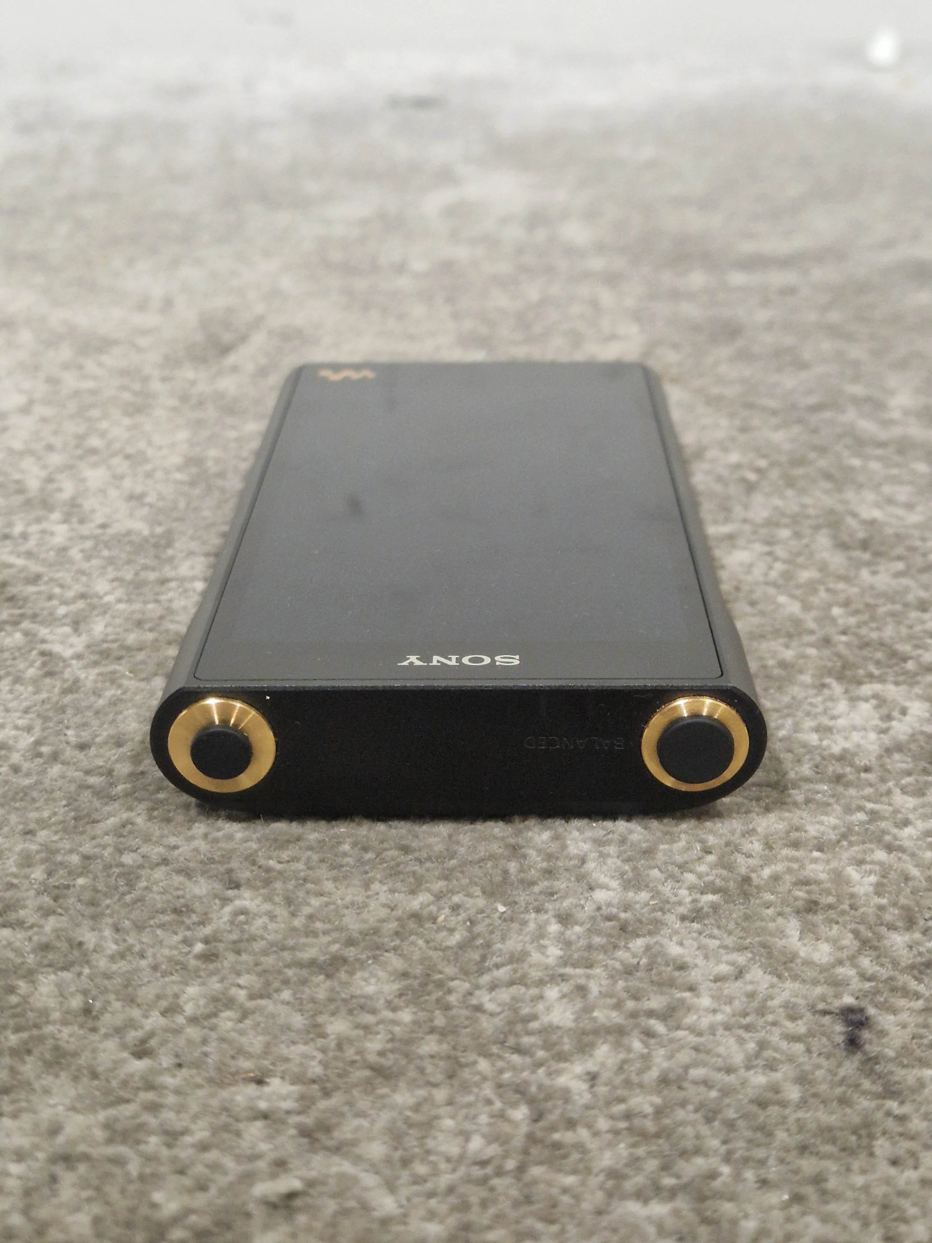 Sony NW-WM1AM2 - Digital Audio Player - Like New - Image 6