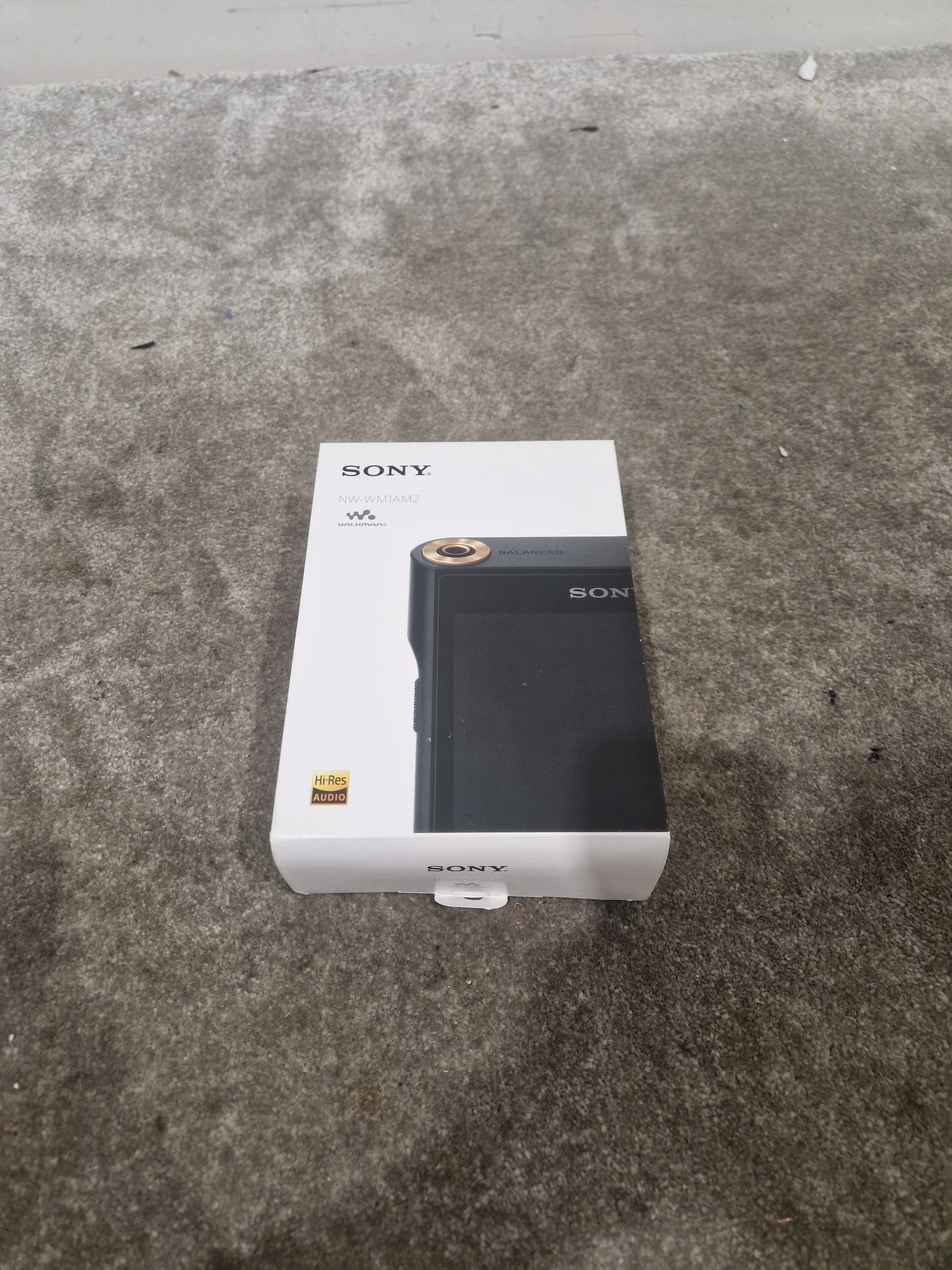Sony NW-WM1AM2 - Digital Audio Player - Like New - Image 7