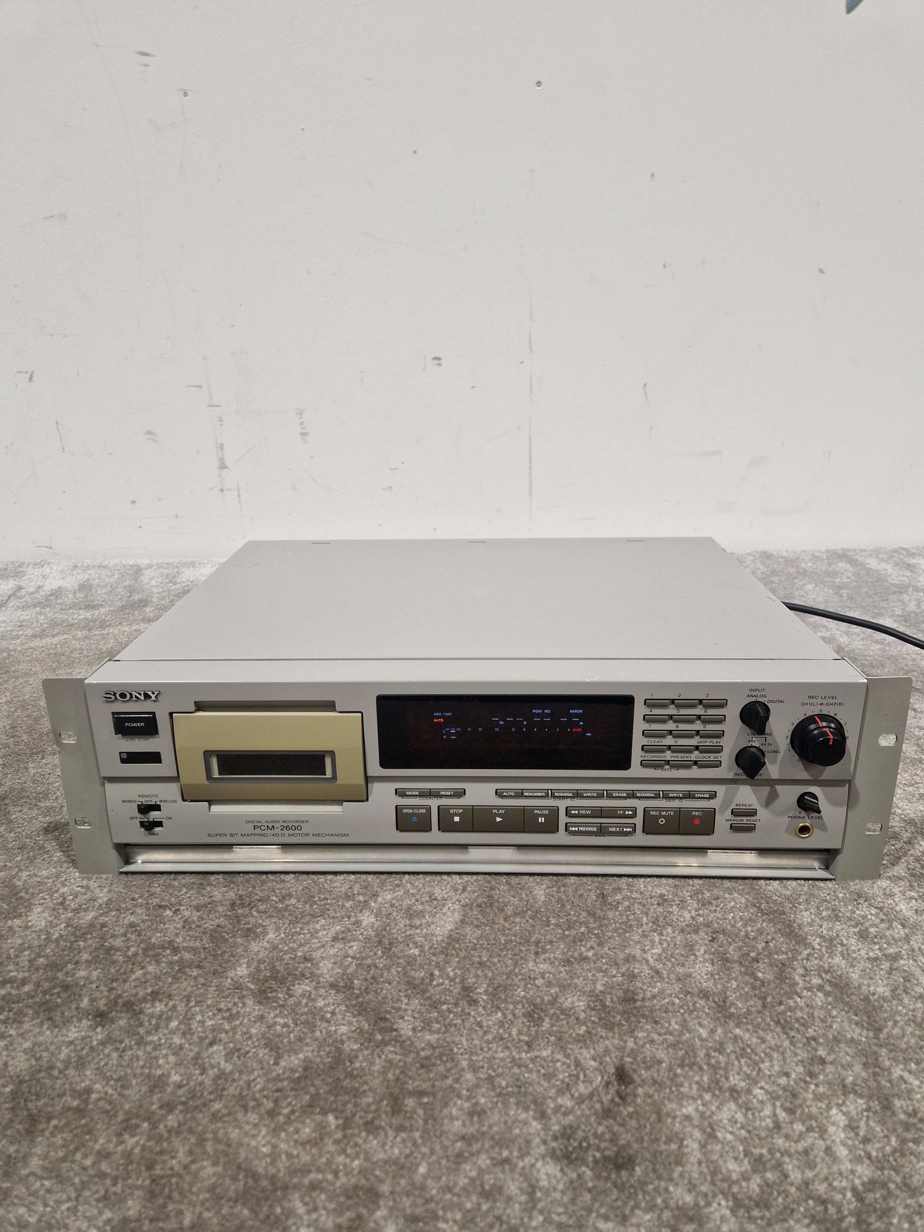 Sony PCM-2600 DAT Player - Sound Output Issue - Spares or Repair w/ Power Supply - Image 15