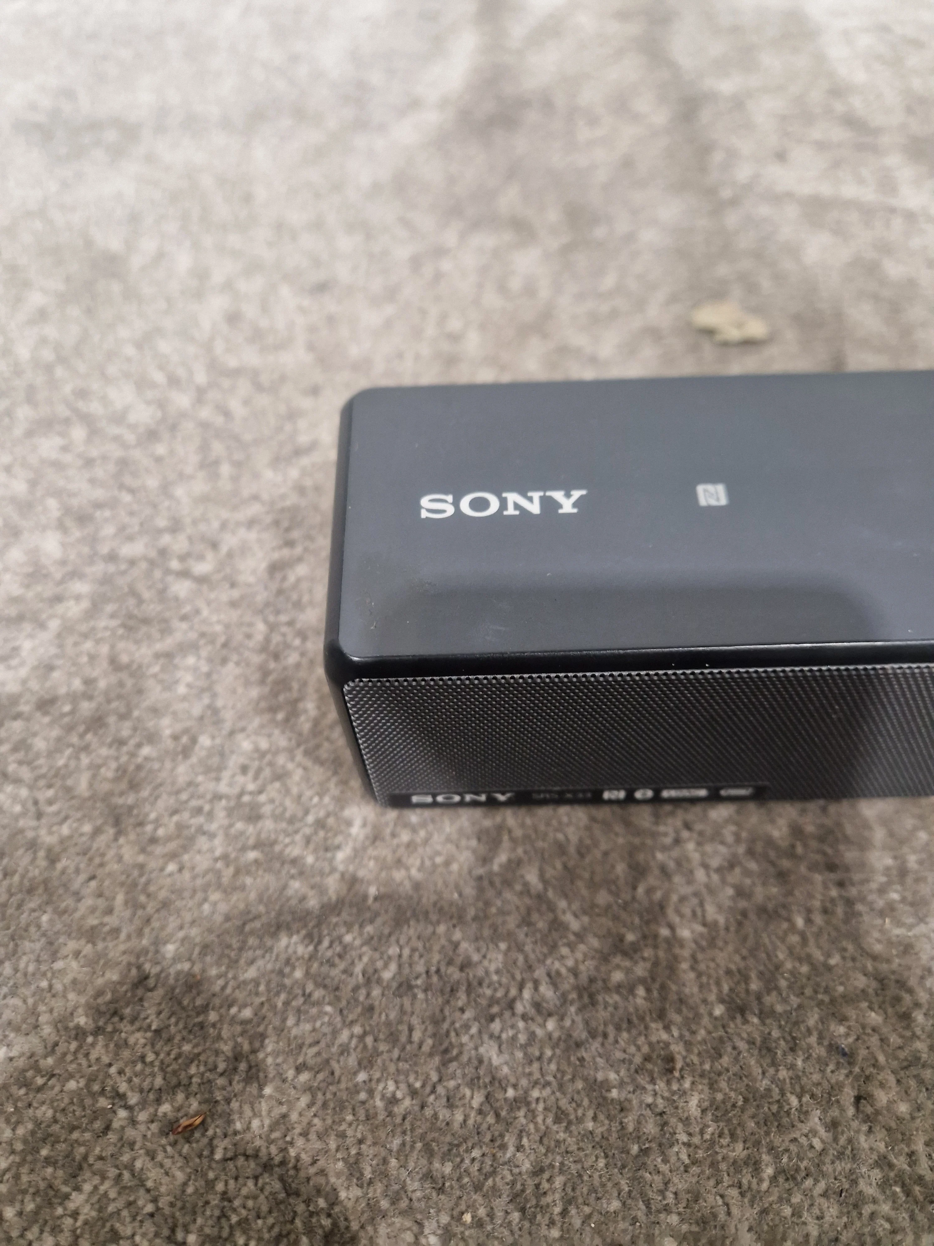 Sony SRS-X33 - Portable Bluetooth Speaker - Black - Excellent - Image 5