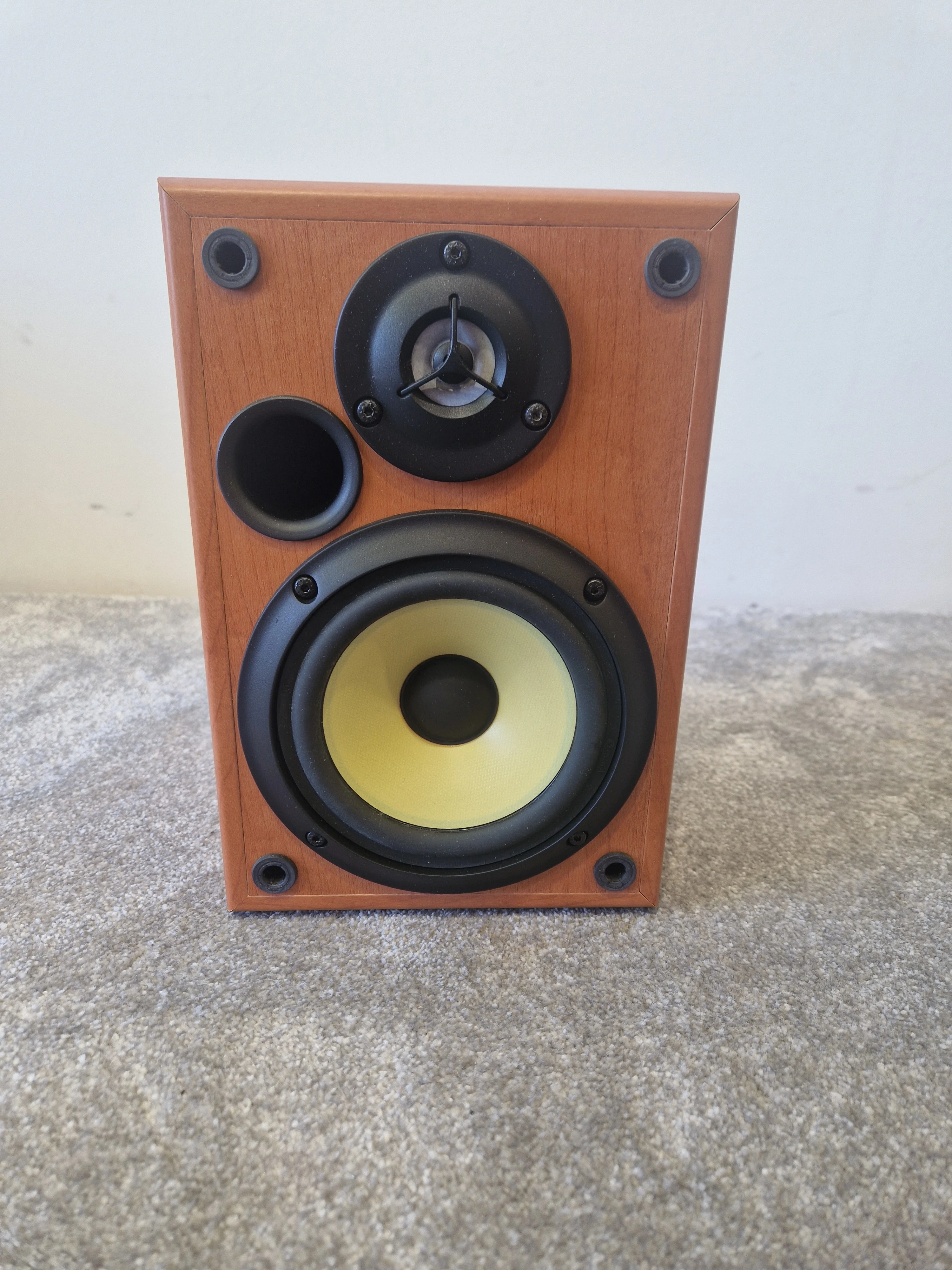 Sony SS-MB150H Pair of Maple Speakers – 120W Max, 5.25" HOP Woofer, Crisp, Compact Sound - Excellent w/ Original Box - Image 4