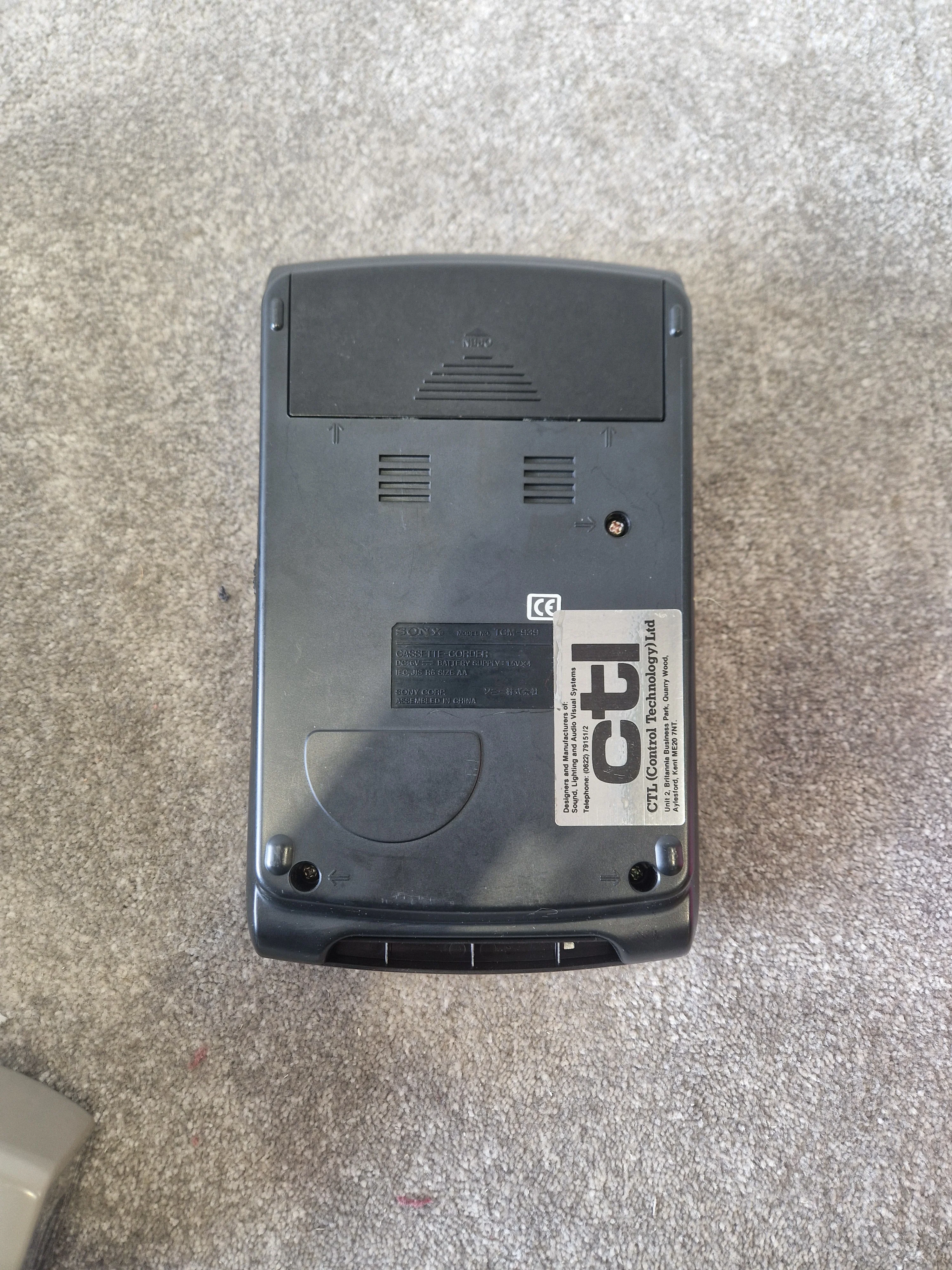 Sony TCM-939 Cassette Recorder-Cue And Review - Very Good w/ Original Box - Image 2