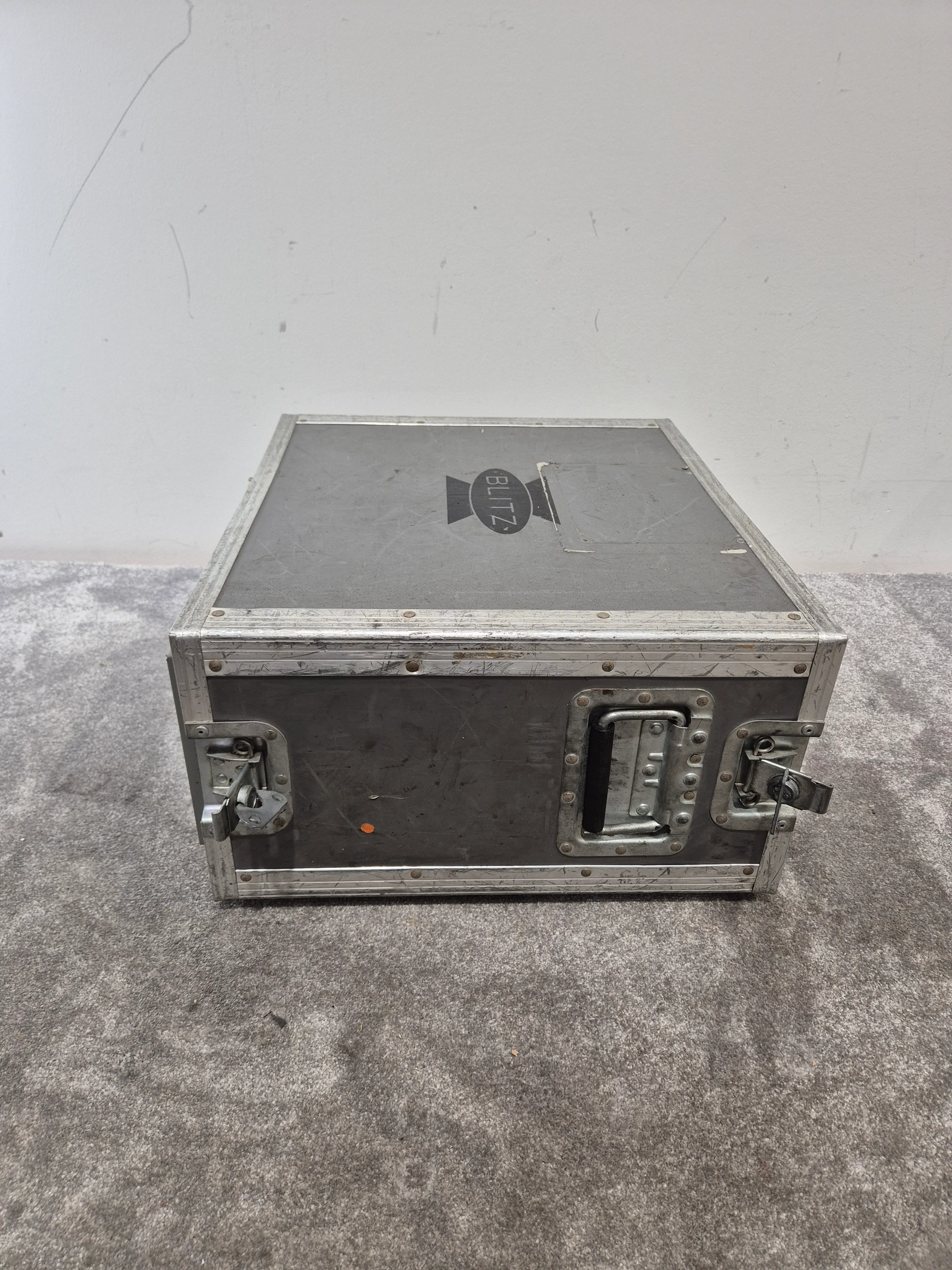 Sony VO-7360 Videocassette Recorder - Vintage Editing Unit - Spares or Repair w/ Hard Case - Image 5