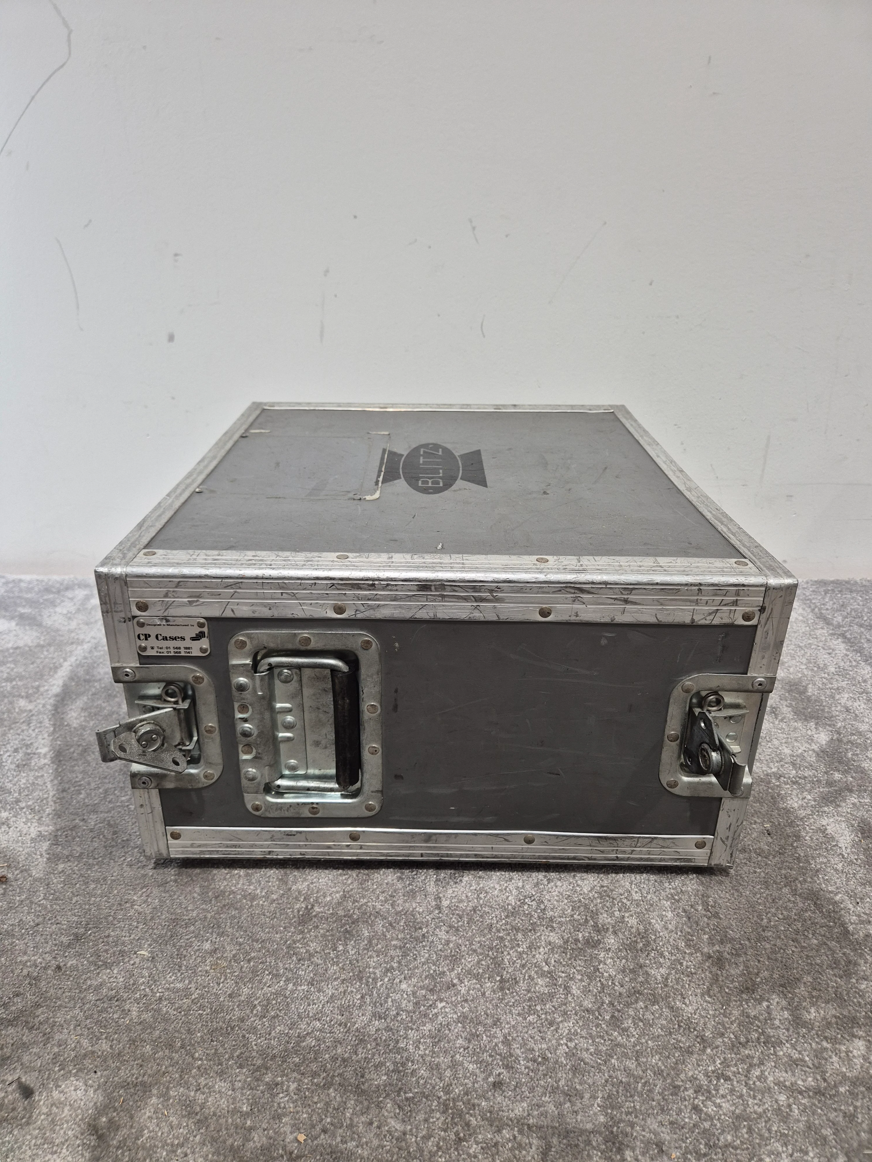 Sony VO-7360 Videocassette Recorder - Vintage Editing Unit - Spares or Repair w/ Hard Case - Image 7