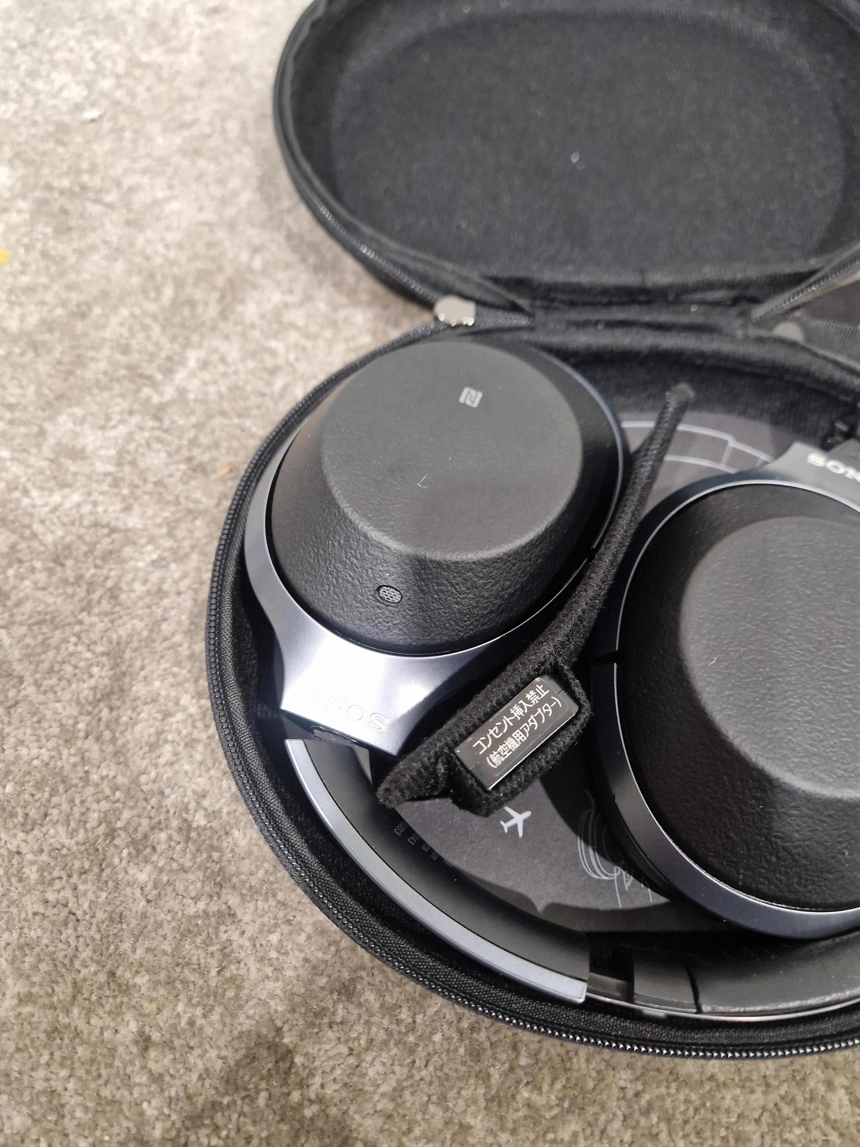 Sony WH-1000XM2 - Noise Cancelling Headphones - Black - Excellent w/ Soft Case & Cables - Image 10
