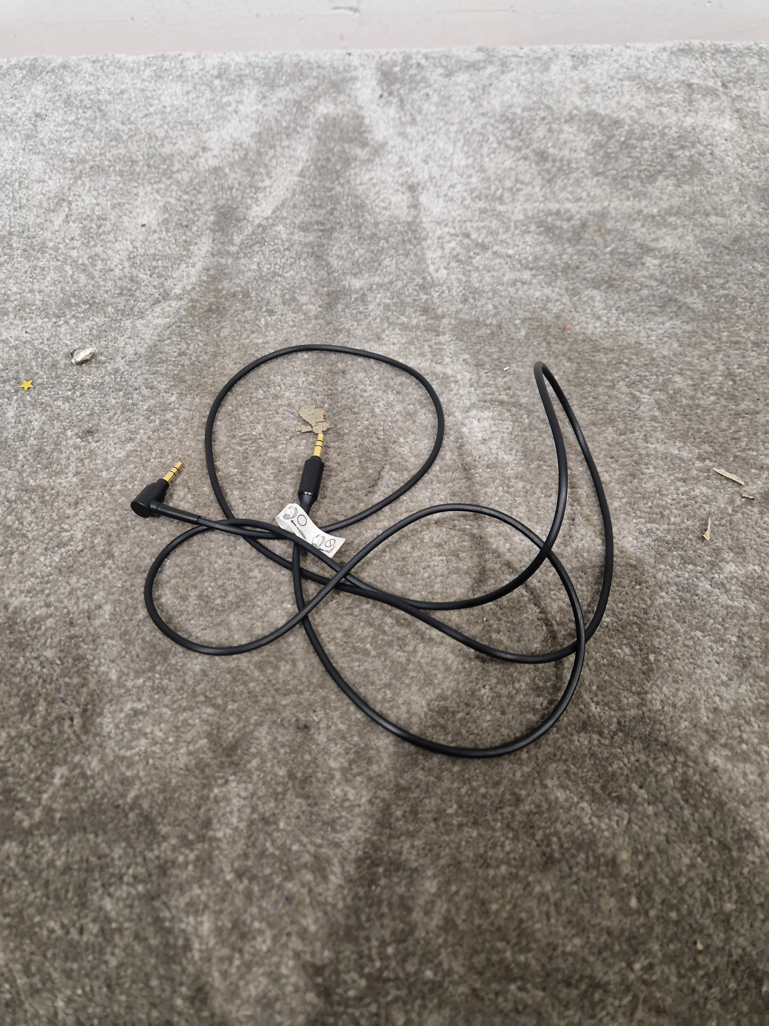 Sony WH-1000XM2 - Noise Cancelling Headphones - Black - Excellent w/ Soft Case & Cables - Image 12