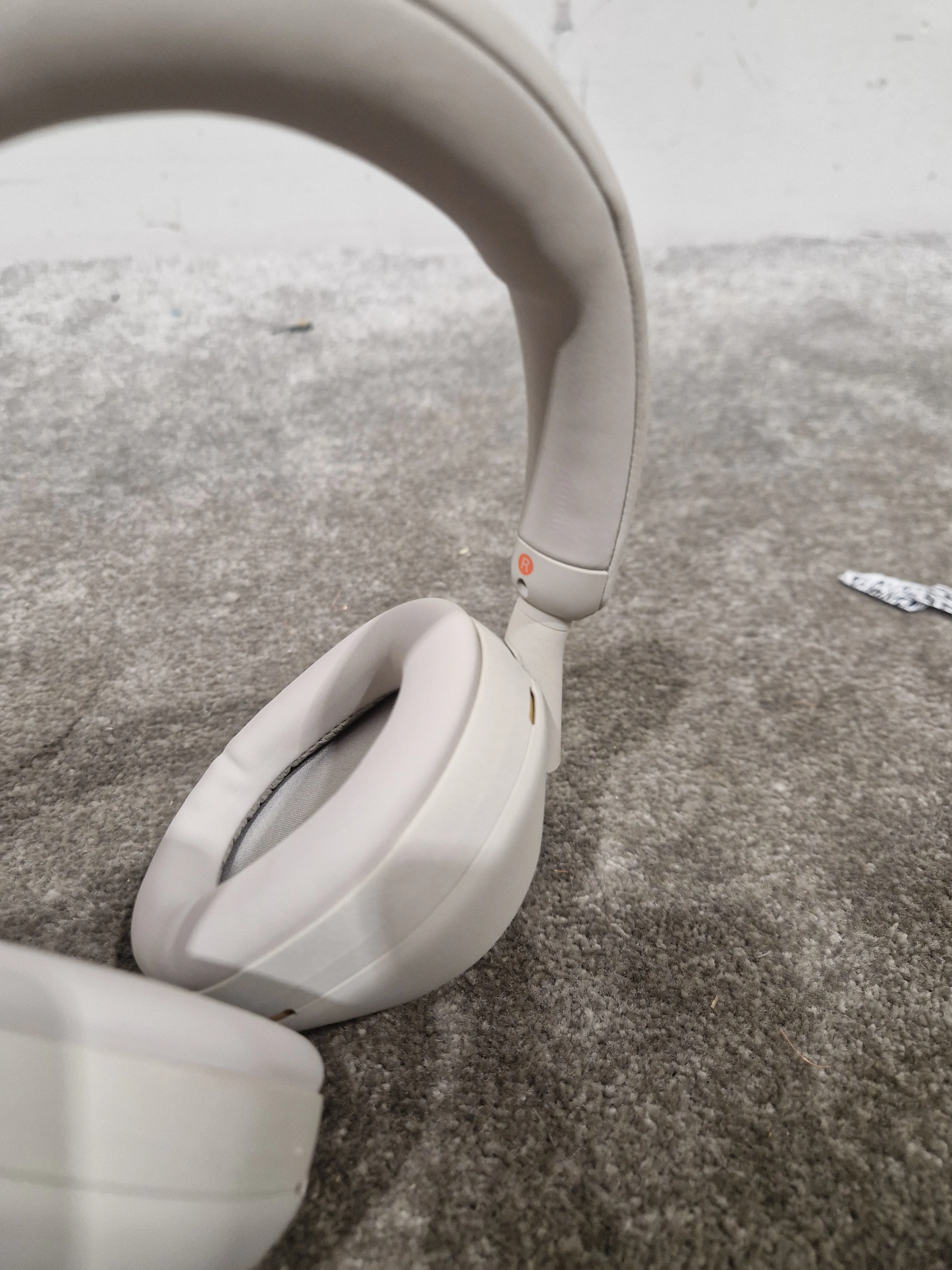 Sony WH-1000XM5 - Wireless Noise Cancelling Headphones - Beige/Cream - Headphones - Excellent w/ Hard Case - Image 11