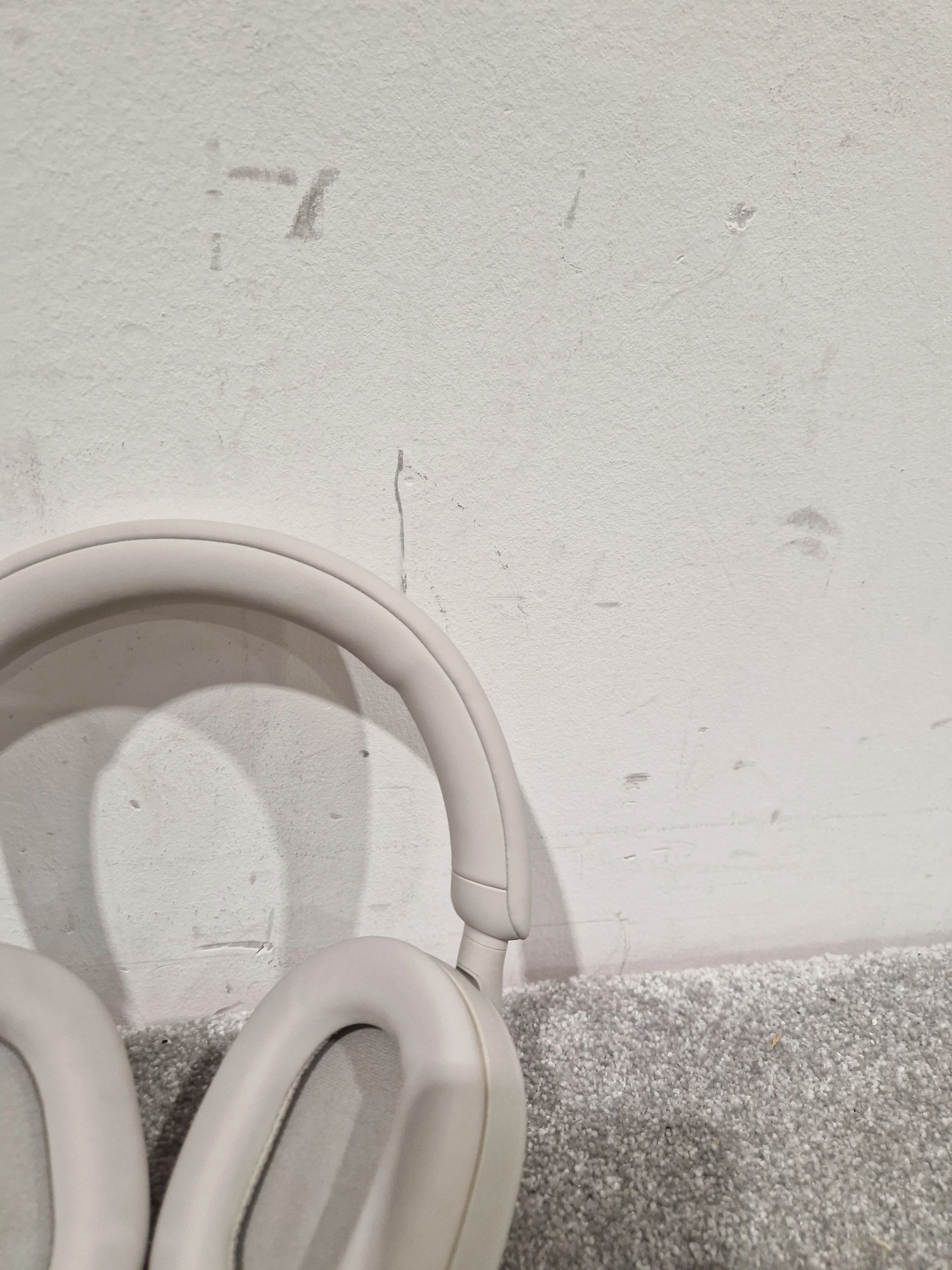 Sony WH-1000XM5 - Wireless Noise Cancelling Headphones - Beige/Cream - Headphones - Excellent w/ Hard Case - Image 4