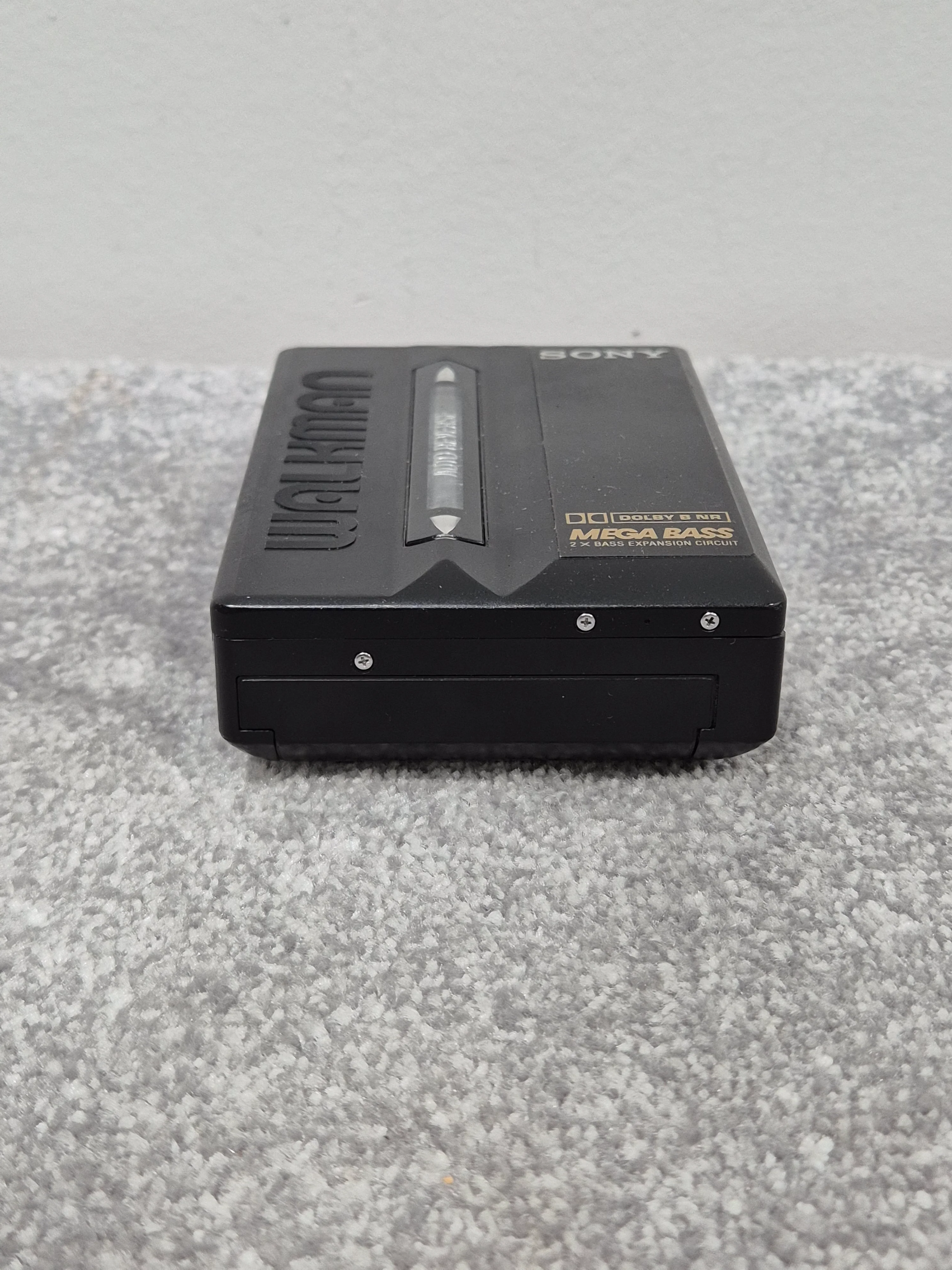 Sony WM-EX49 - Vintage Portable Cassette Player (Spares or Repairs) - Image 3