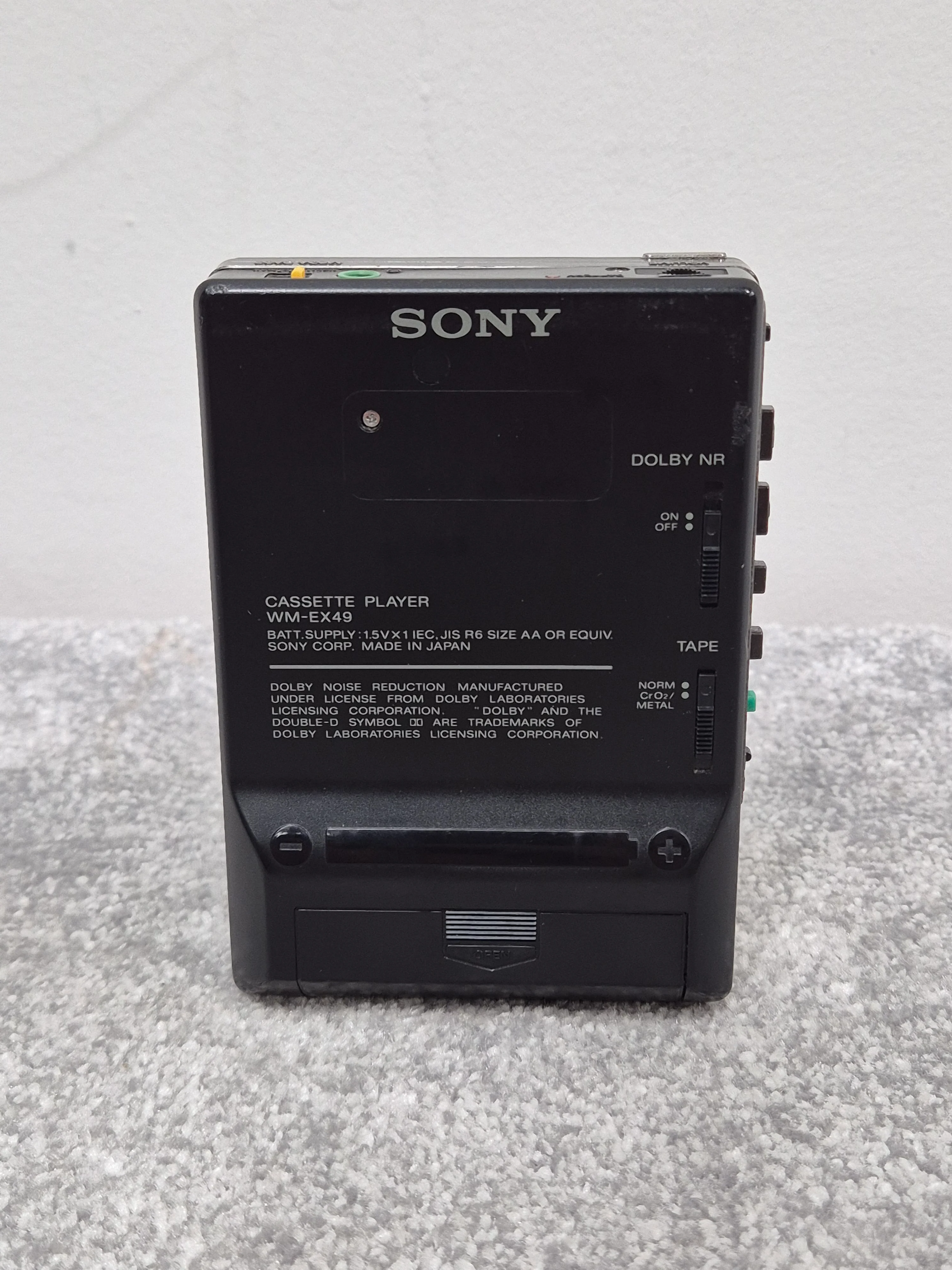 Sony WM-EX49 - Vintage Portable Cassette Player (Spares or Repairs) - Image 6