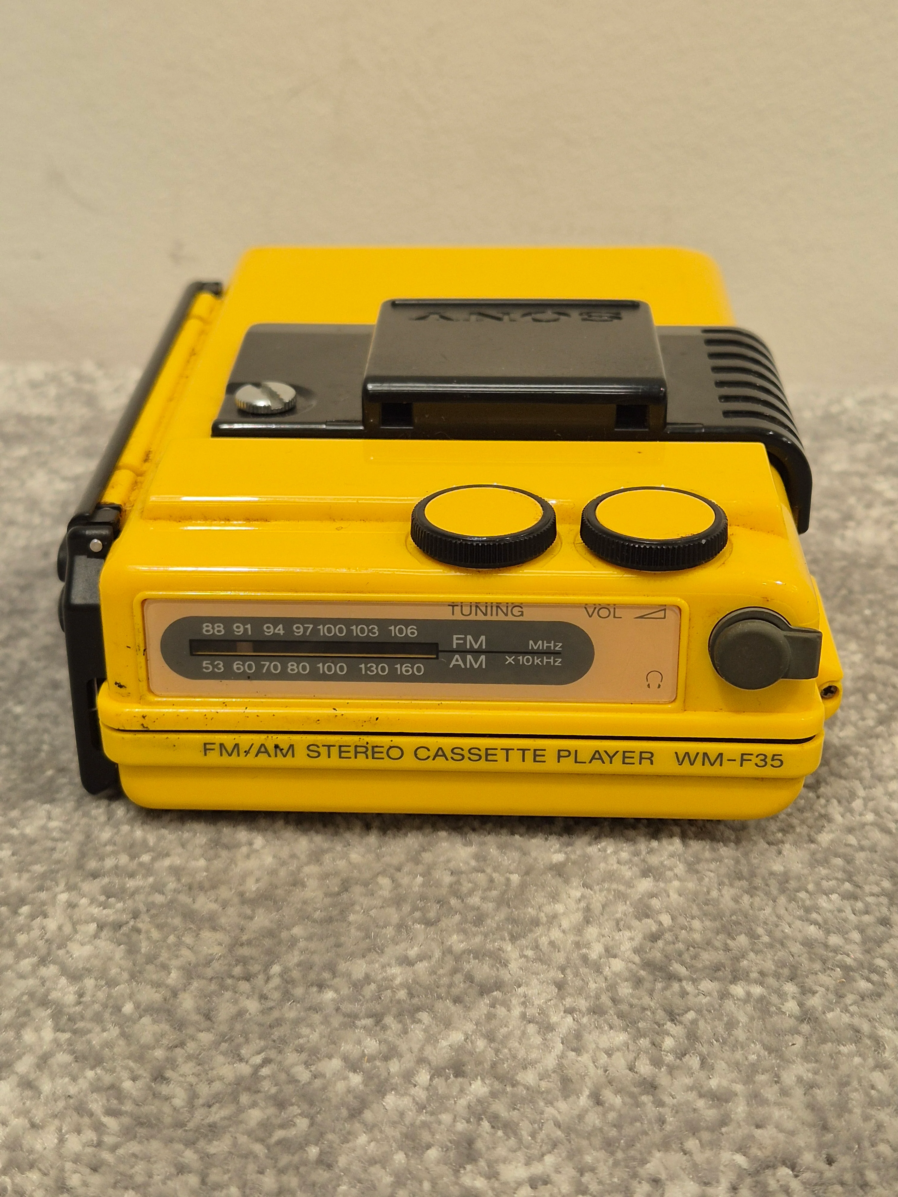 Sony WM-F35 - Vintage Portable Cassette Player - Very Good - Image 4